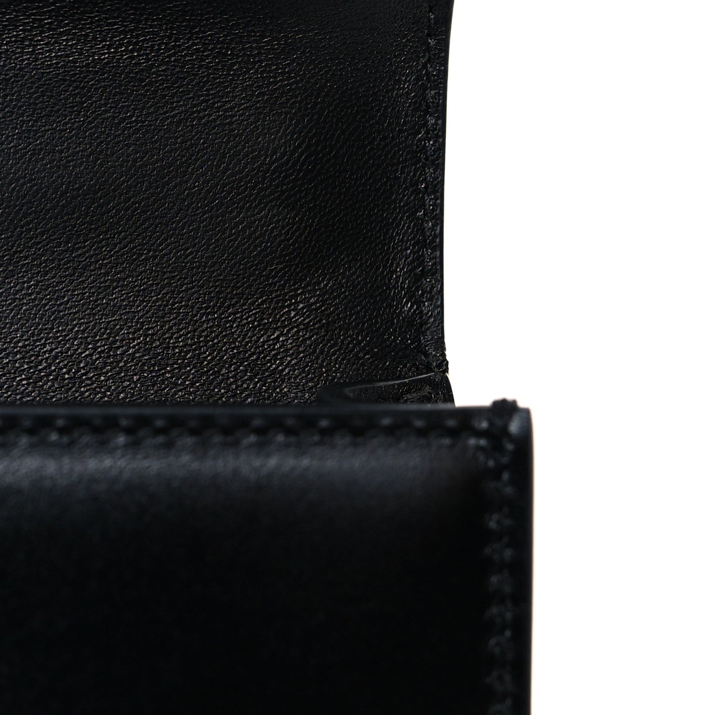 Box Calfskin Micro 30 Montaigne Bag Black