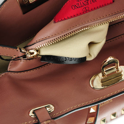 Valentino Garavani Vitello Small Rockstud Tote Poudre 8 of 8