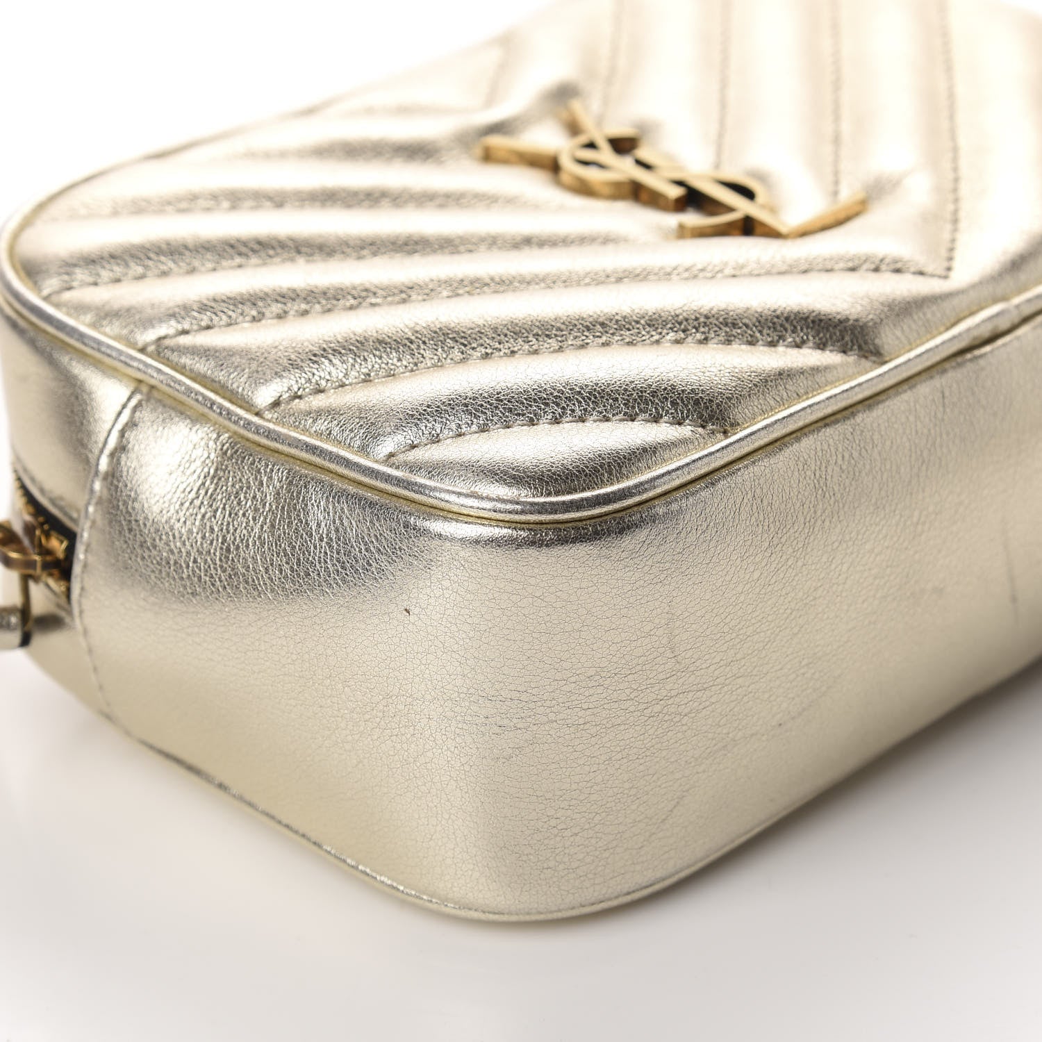 Saint Laurent Metallic Calfskin Matelasse Monogram Lou Belt Bag Platino 6 of 10