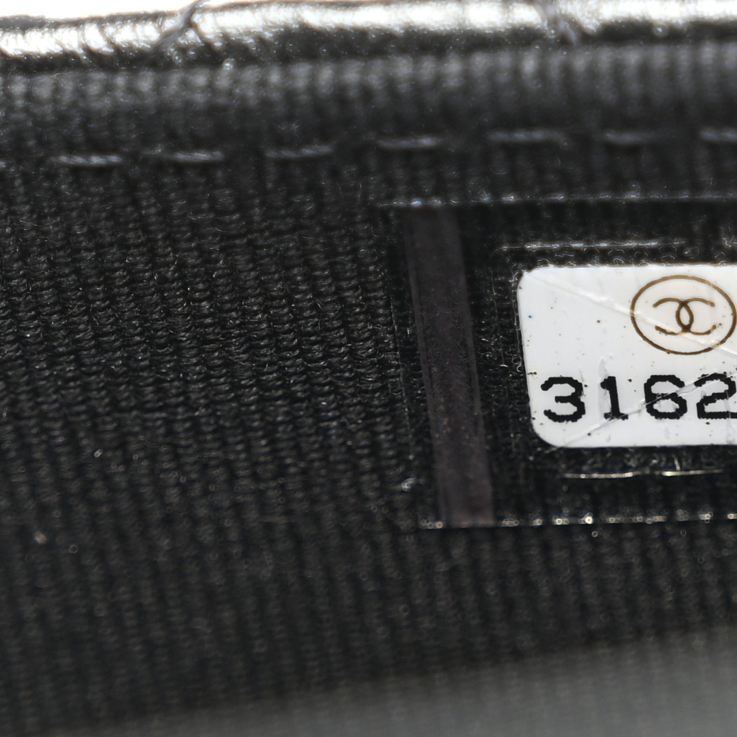 Calfskin Quilted Maxi Pearls Card Holder Flap With Chain Black