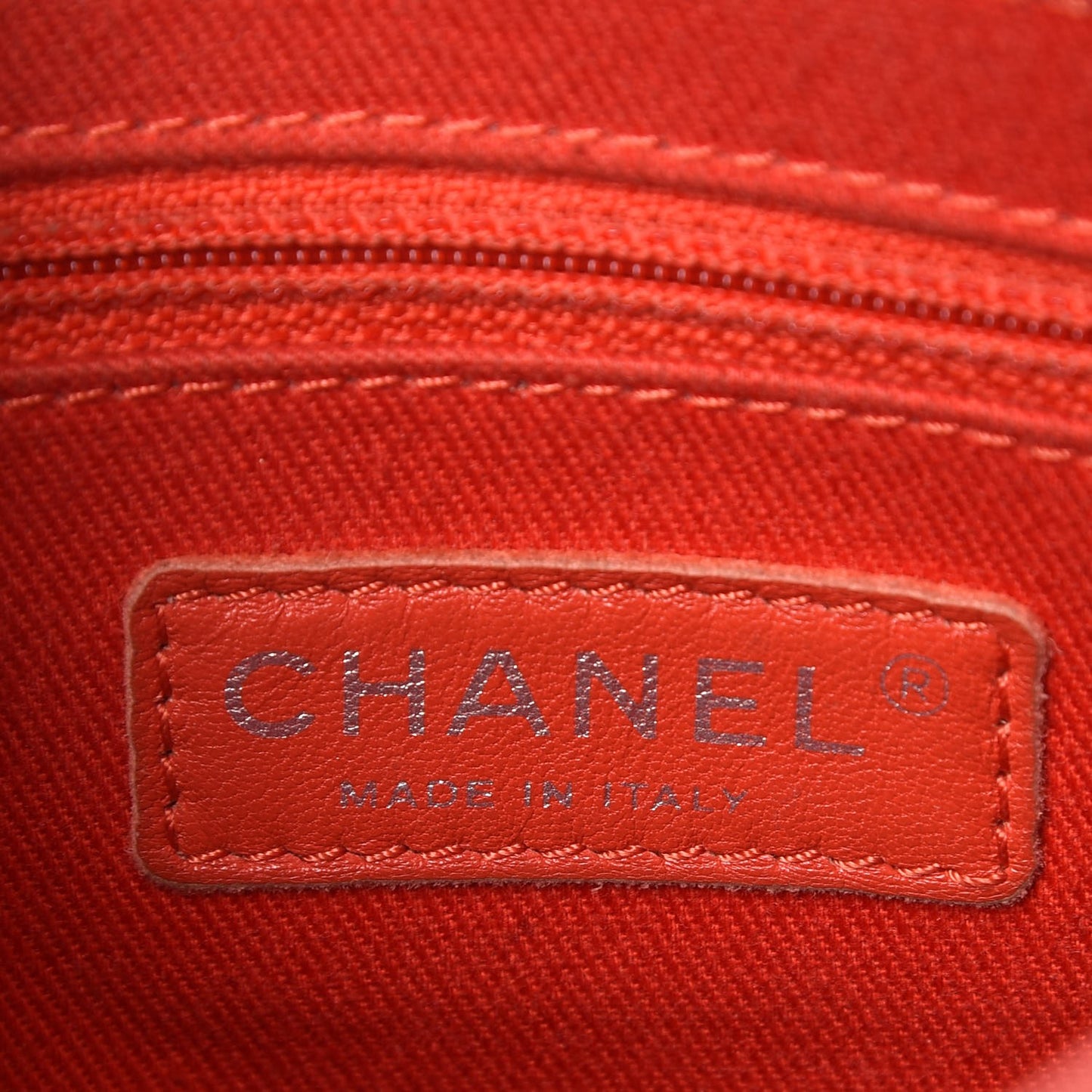 Perforated Calfskin Small Up In The Air Flap Red