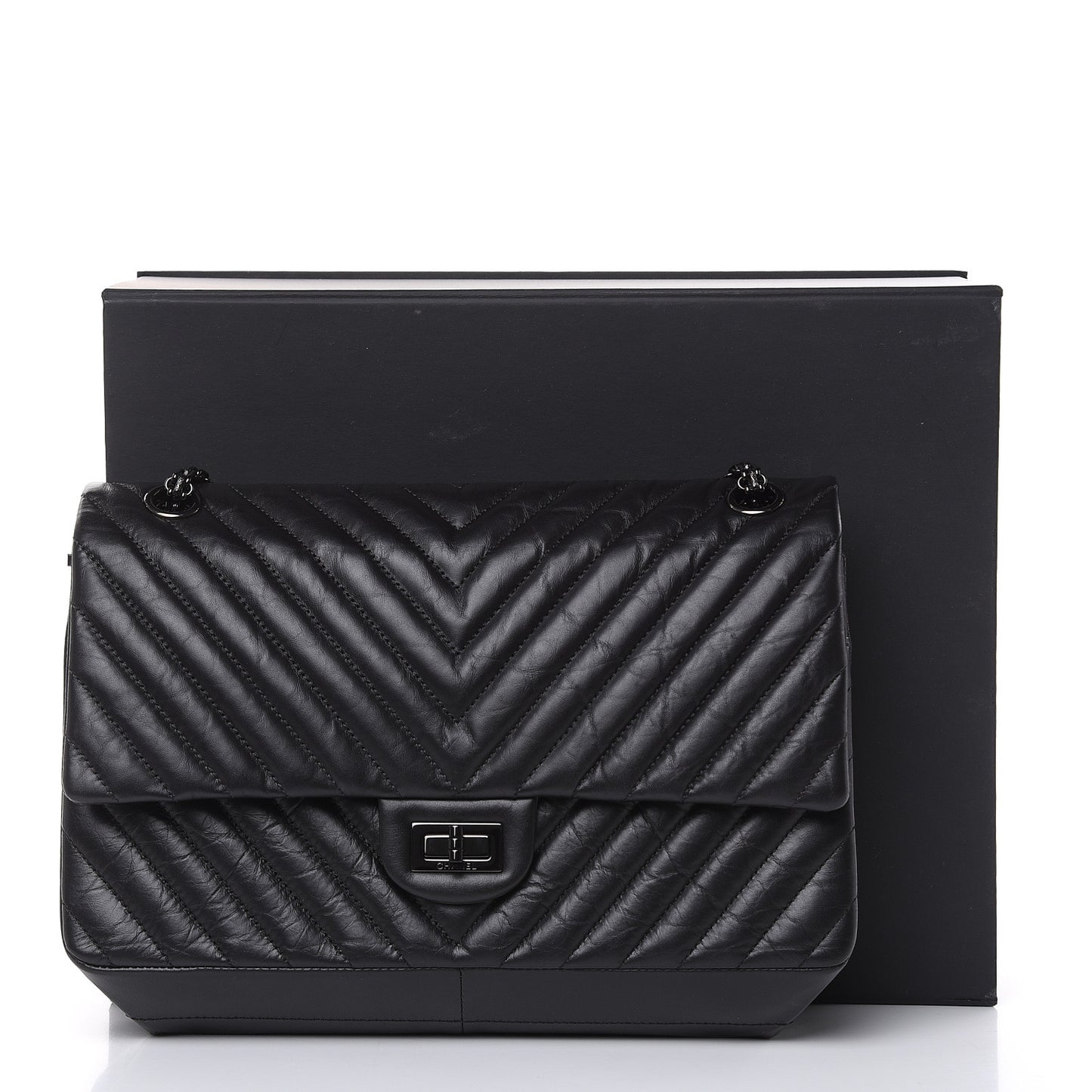 Aged Calfskin Chevron Quilted 2.55 Reissue 226 So Black