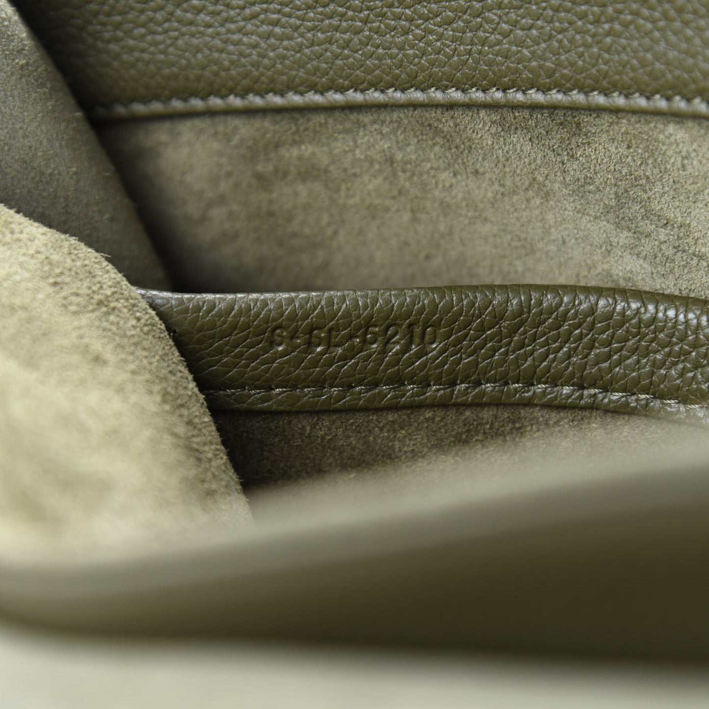 Grained Calfskin Medium Soft 16 Bag Dark Olive