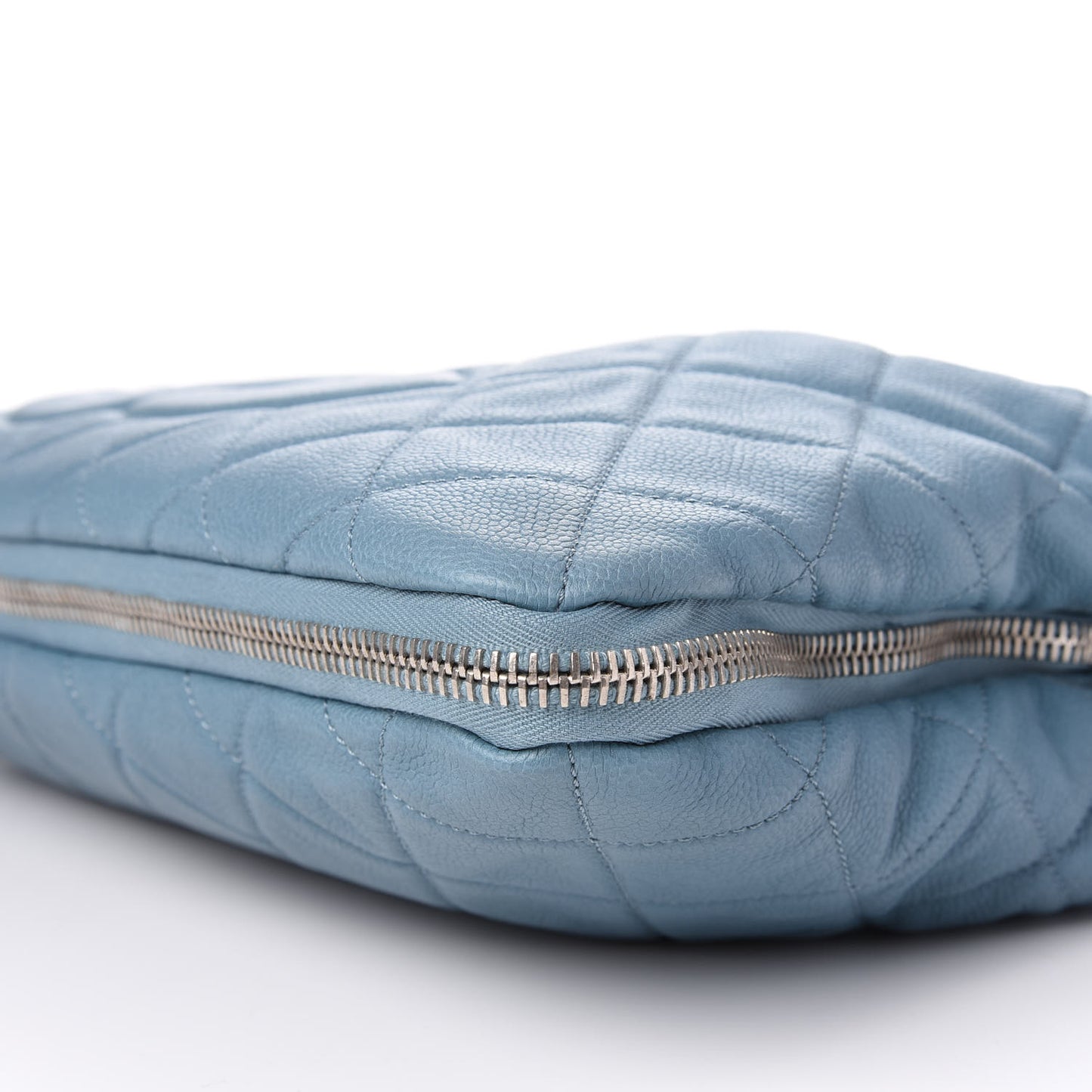 Caviar Quilted Expandable Zip Shoulder Bag Blue