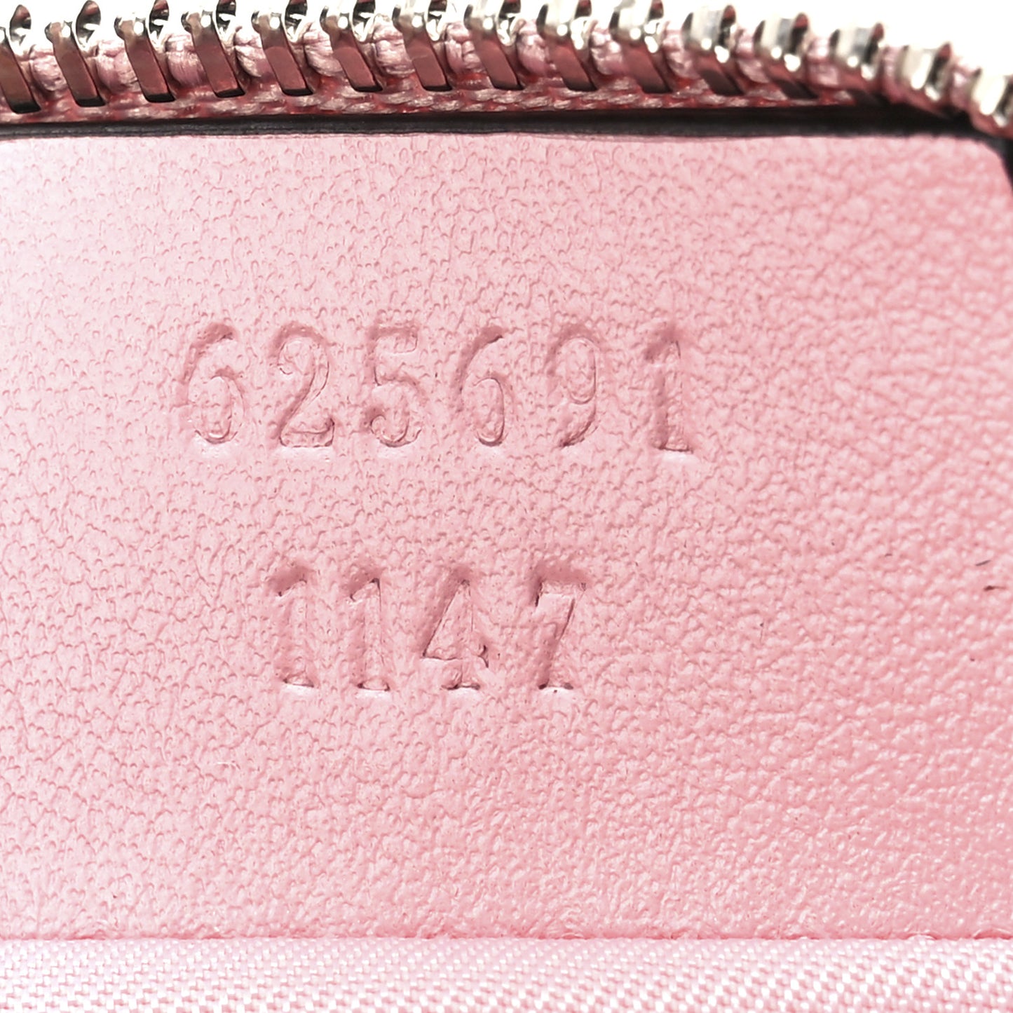 Calfskin Matelasse GG Marmont Key Pouch Wild Rose