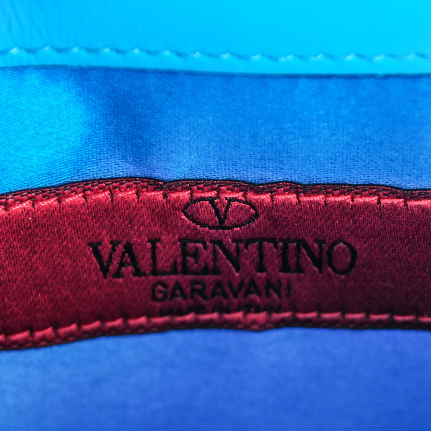 Valentino Garavani Calfskin Rockstud Wallet on Chain Parrot 6 of 7