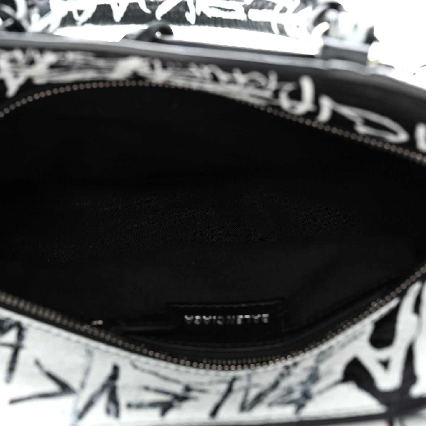 Agneau Arena Graffiti Neo Cagole City Handbag XS Black White