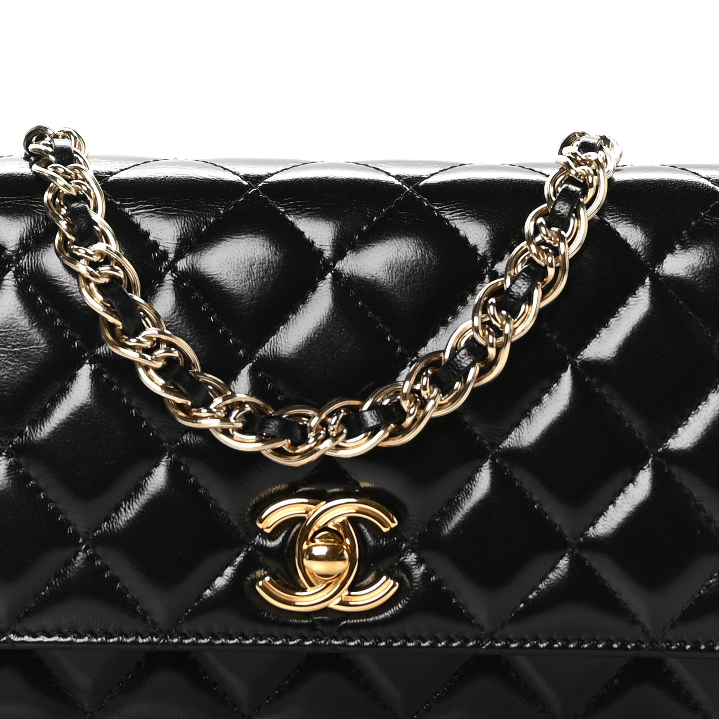 Shiny Lambskin Quilted Golden Links Wallet On Chain WOC Black