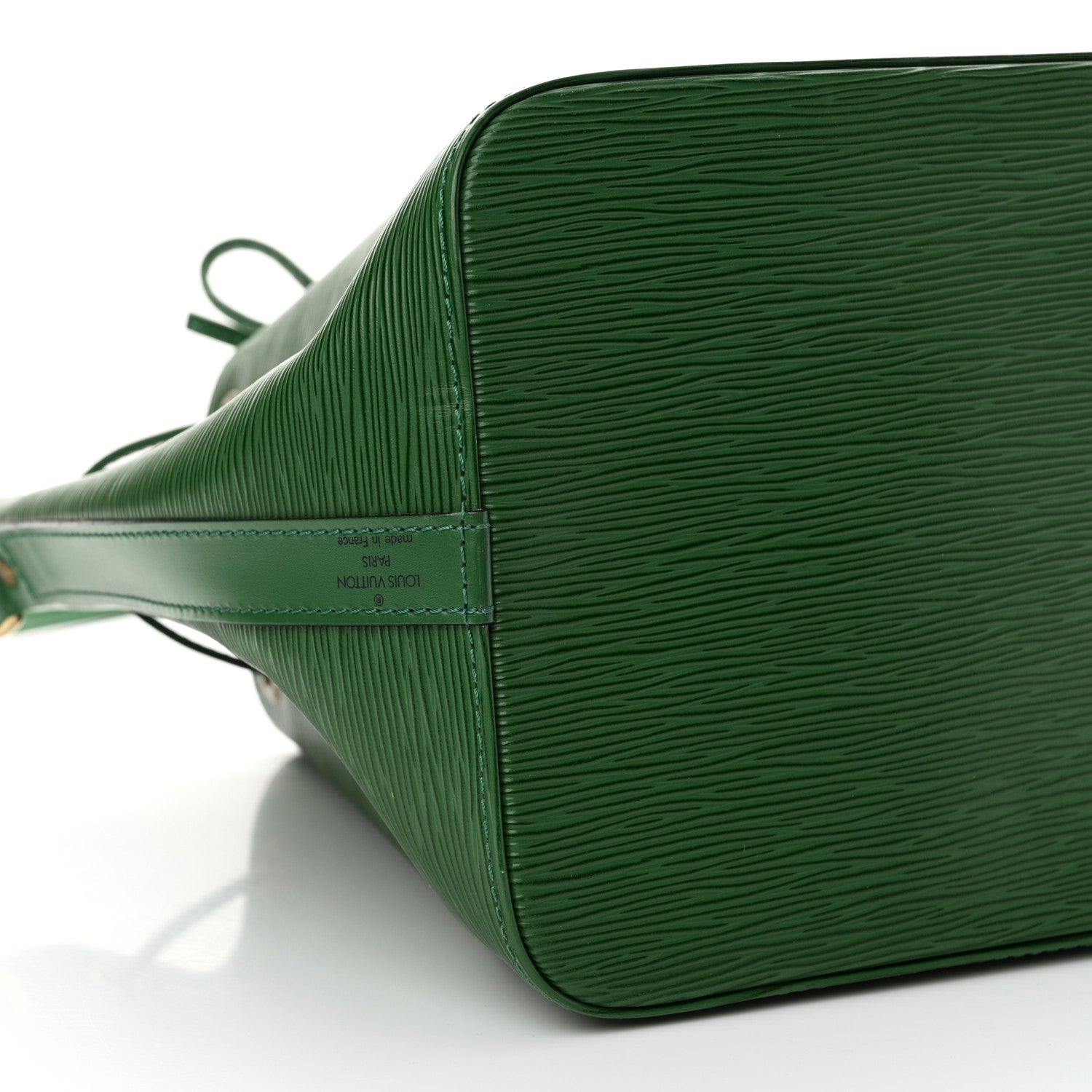 Louis Vuitton Epi Petit Noe Borneo 8 of 13