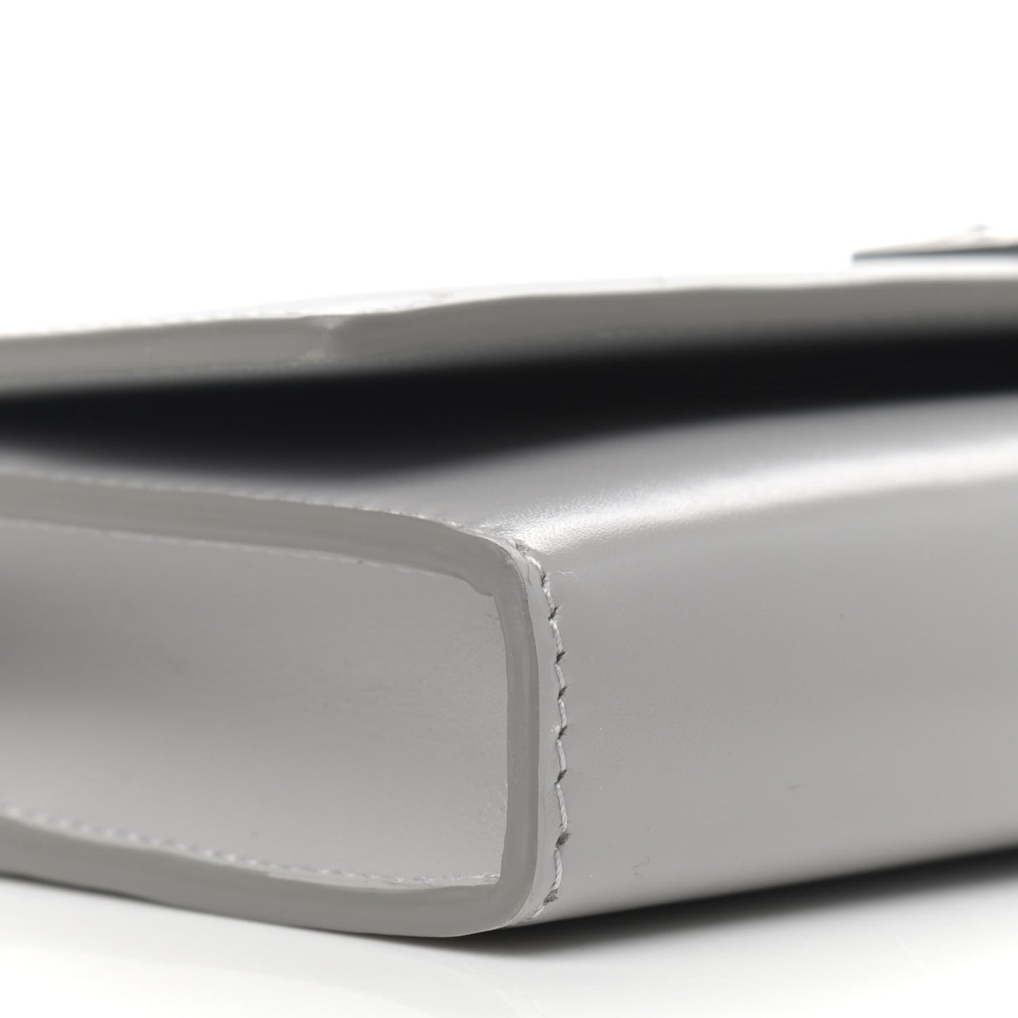 Calfskin 4G Wallet on Chain Cloud Grey