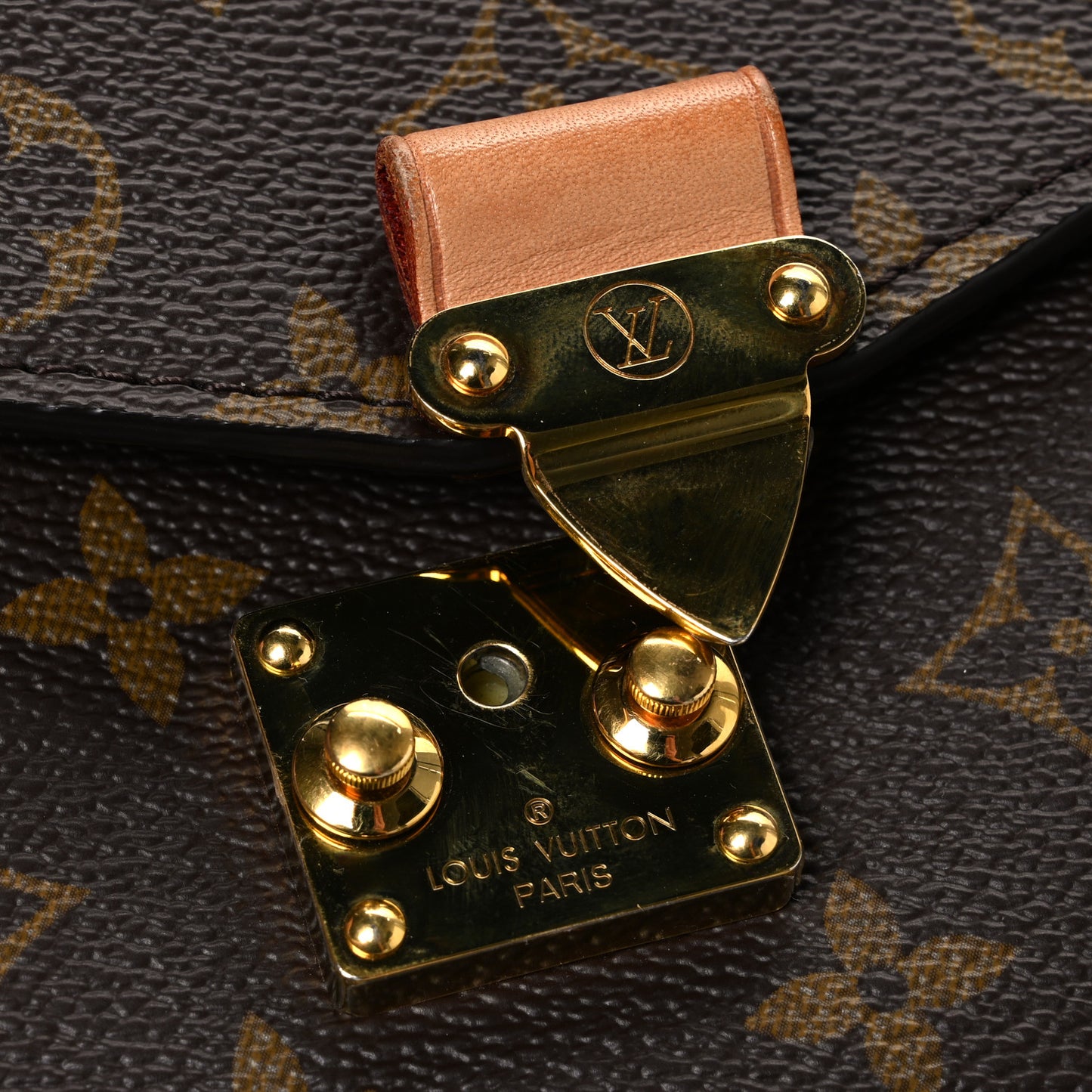 Monogram Pochette Metis