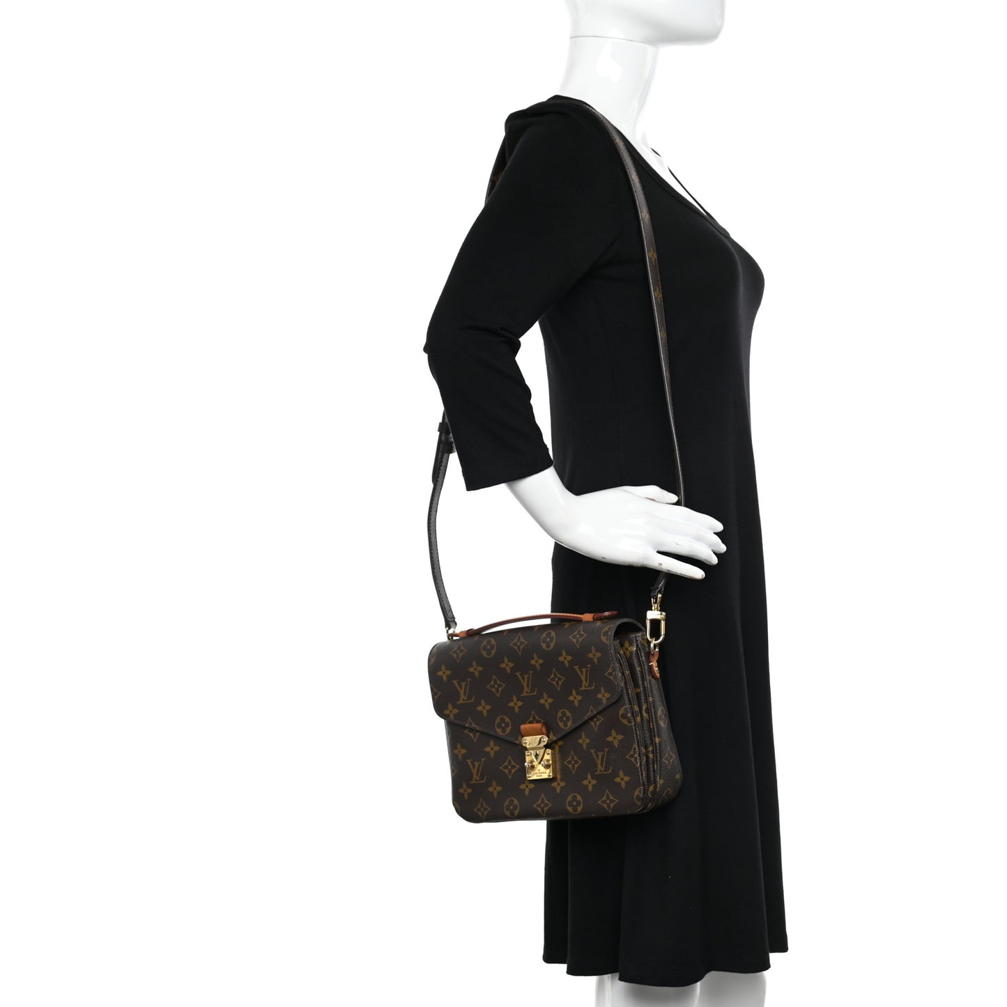 Monogram Pochette Metis