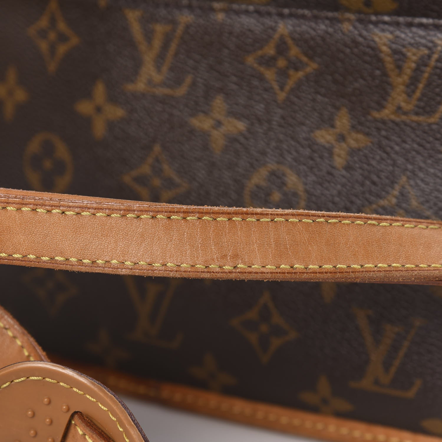 Louis Vuitton Monogram Sologne 11 of 15