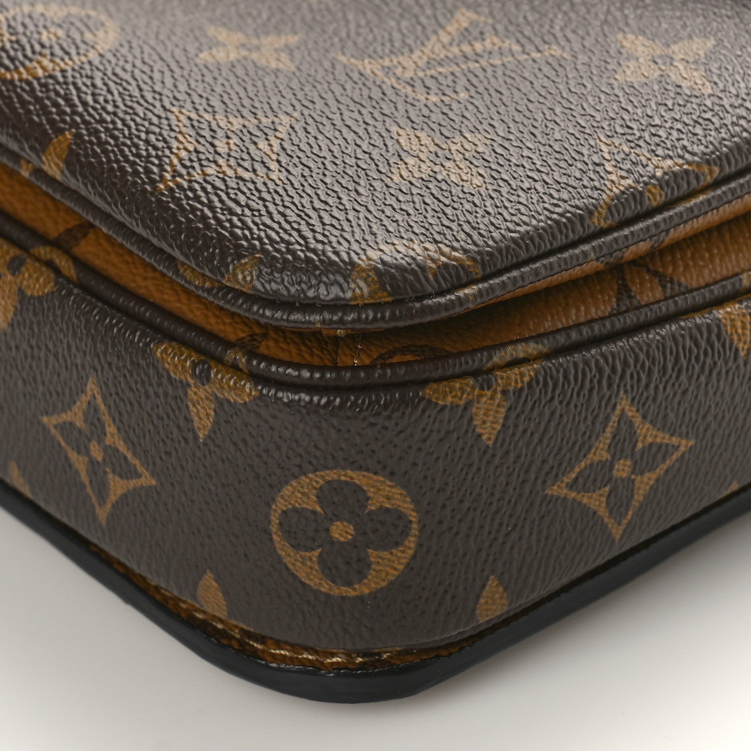 Louis Vuitton Reverse Monogram Pochette Metis 8 of 8