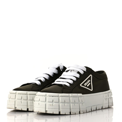 Prada Re-Nylon Gabardine Triangle Logo Double Wheel 50mm Sneakers 39 Militare 3 of 7