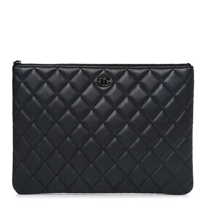 Chanel Pearly Lambskin Quilted Medium Cosmetic Case So Black 1 of 7