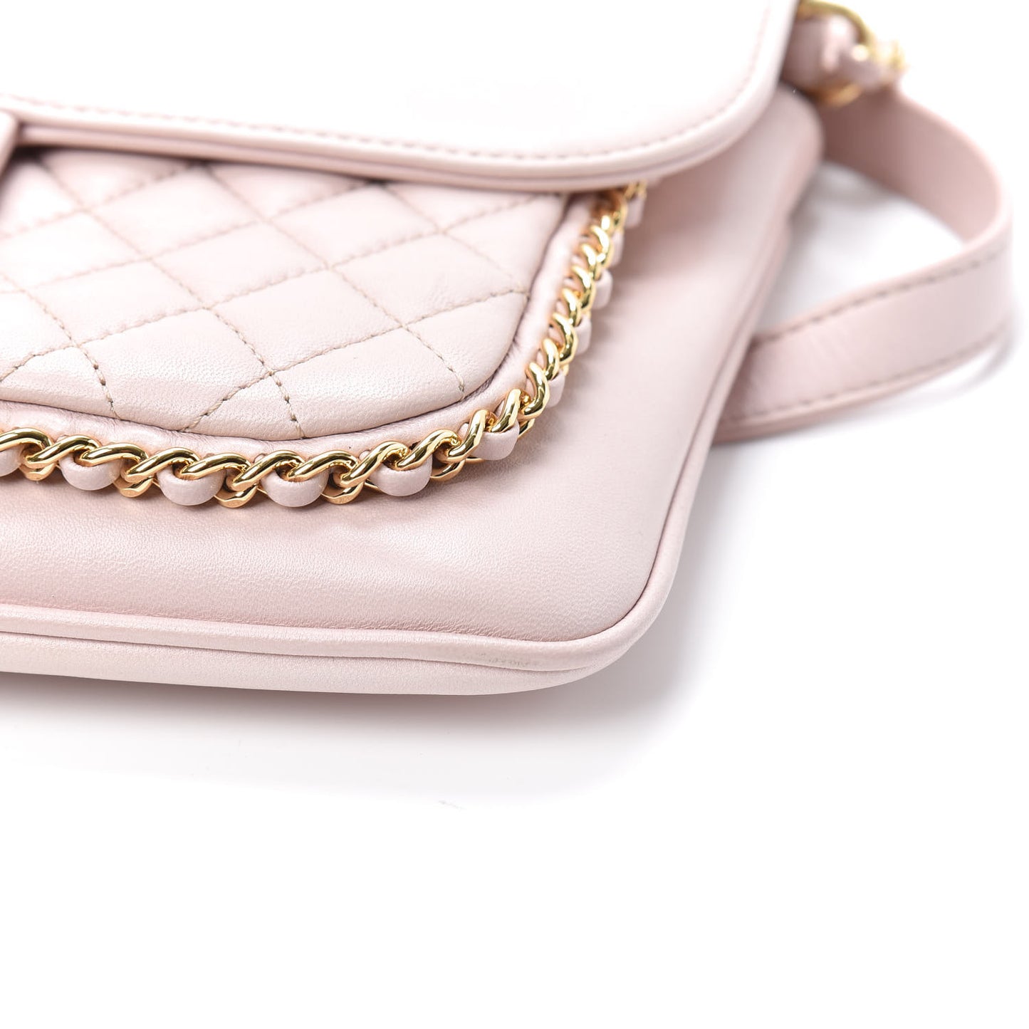 Lambskin Quilted Large CC Unchained Crossbody Light Pink