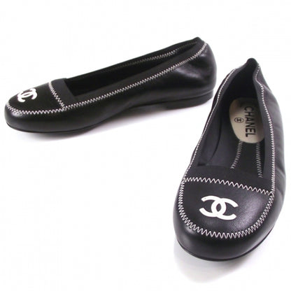 Chanel Leather Loafers Black / White 1 of 7