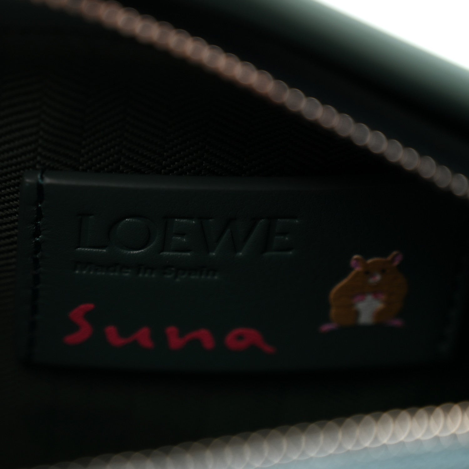 Loewe X SUNA FUJITA Shiny Calfskin Mini Octopus Puzzle Edge Bag Vetiver 6 of 11