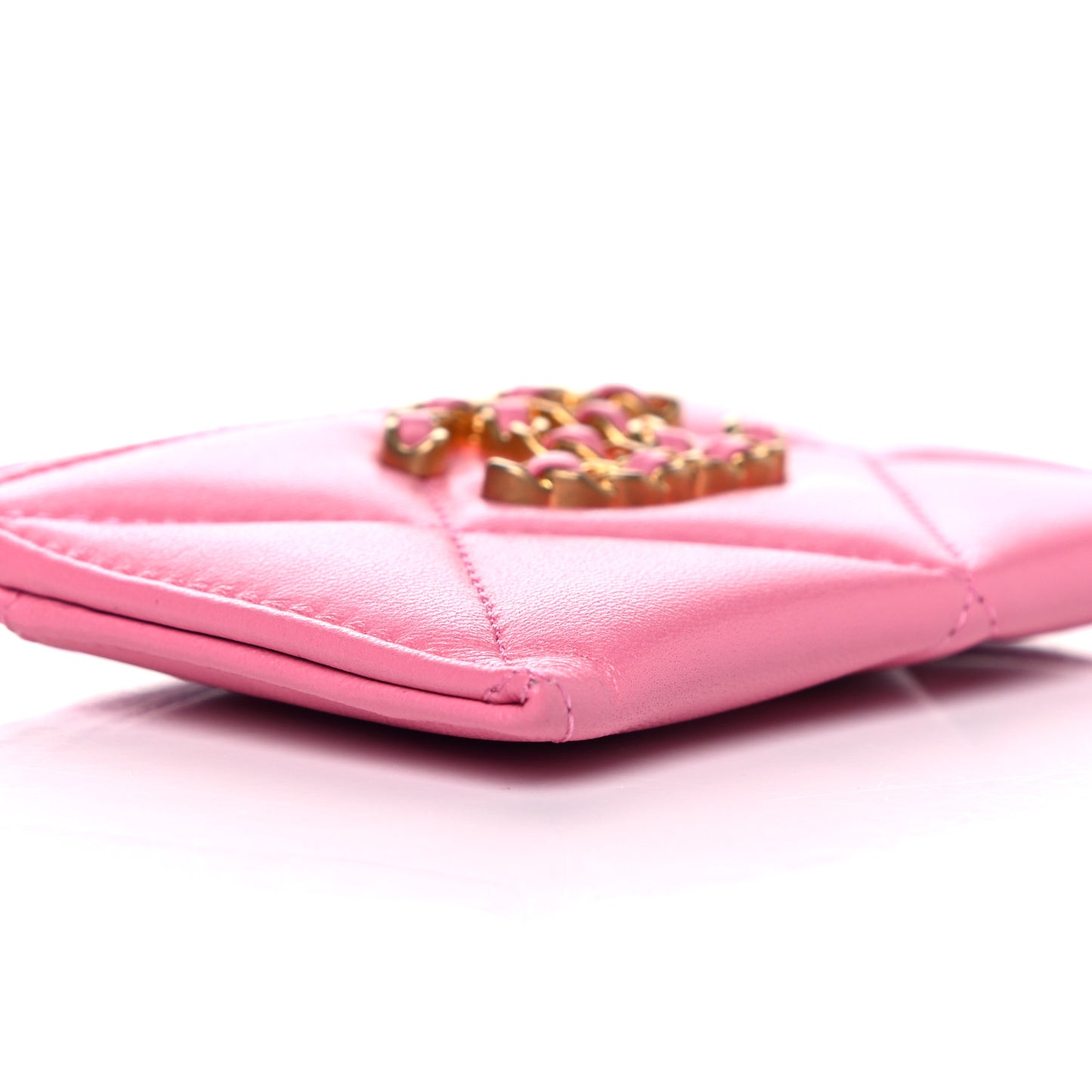 Lambskin Quilted Chanel 19 Card Holder Pink