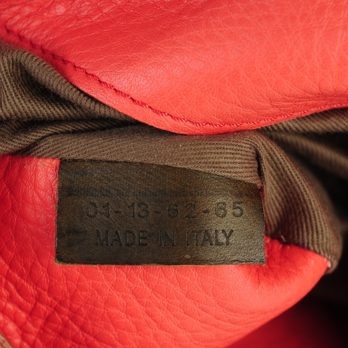 Calfskin Medium Marcie Round Crossbody Bag Paradise Pink