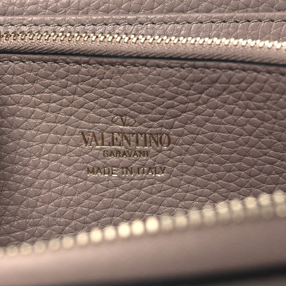 Valentino Garavani Pebbled Calfskin Rockstud Zip Around Wallet Poudre 6 of 6
