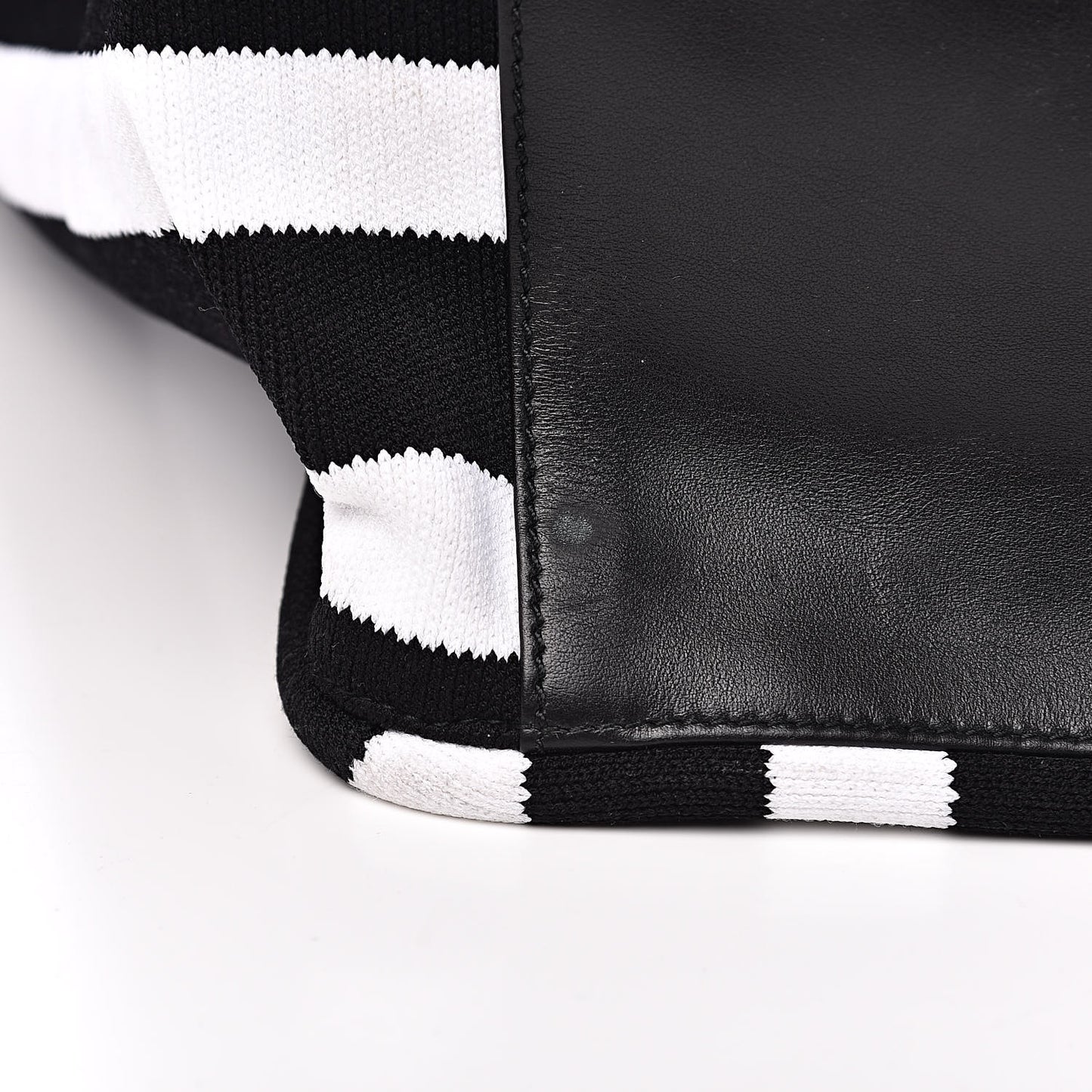 Knit Stripes Extra Large Tote Black Ecru