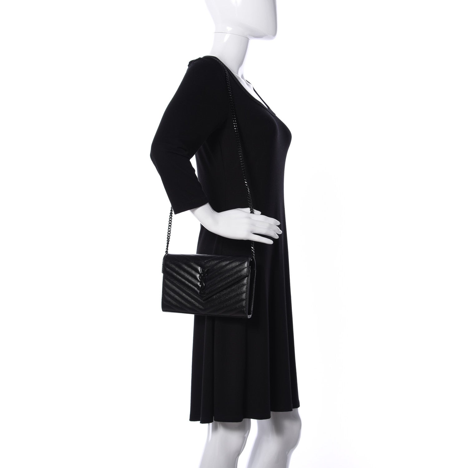 Saint Laurent Grain De Poudre Matelasse Chevron Monogram Chain Wallet Black 2 of 9