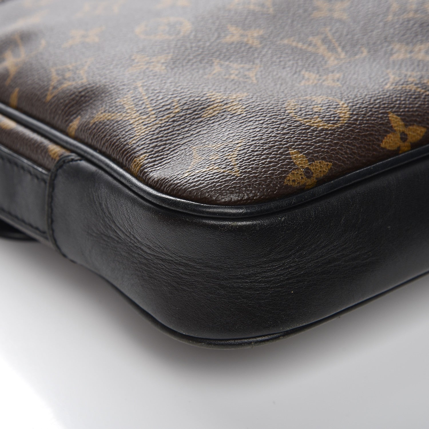 Louis Vuitton Monogram Macassar Bass MM 10 of 12