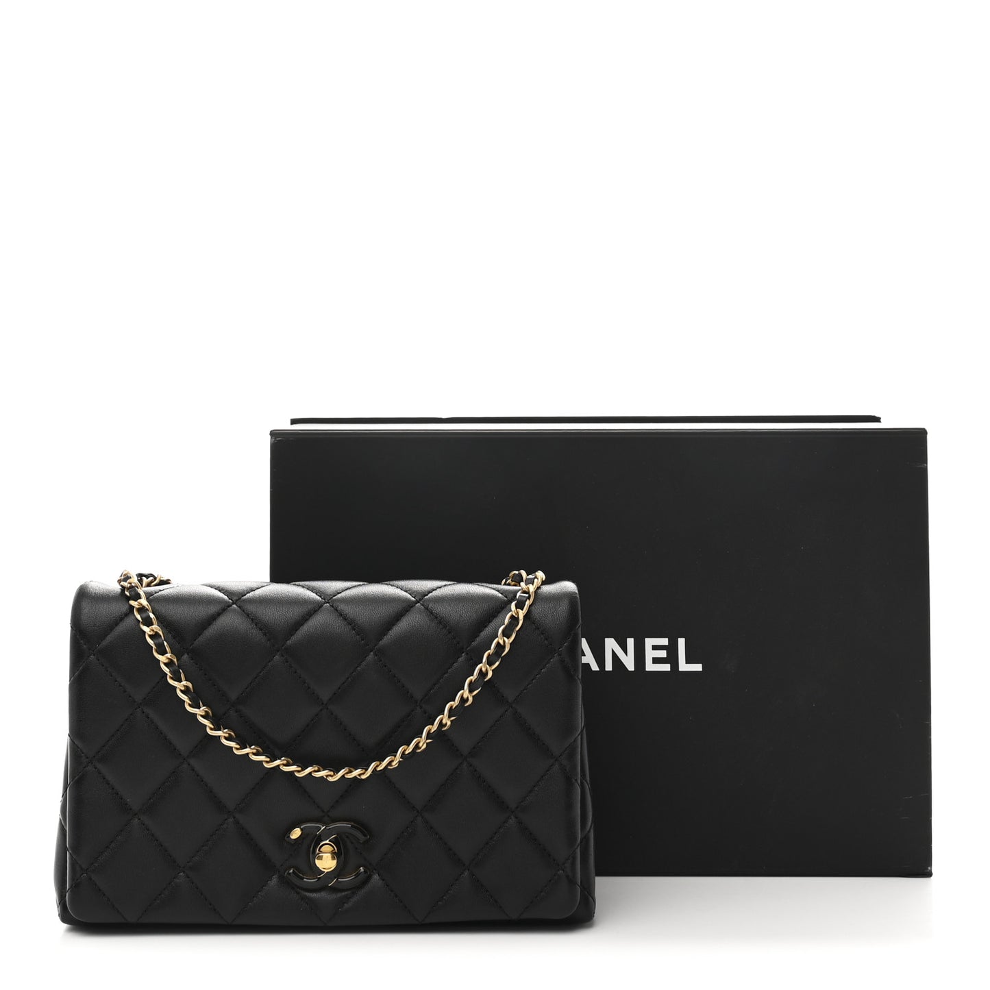Shiny Lambskin Quilted Enamel CC Small Flap Black