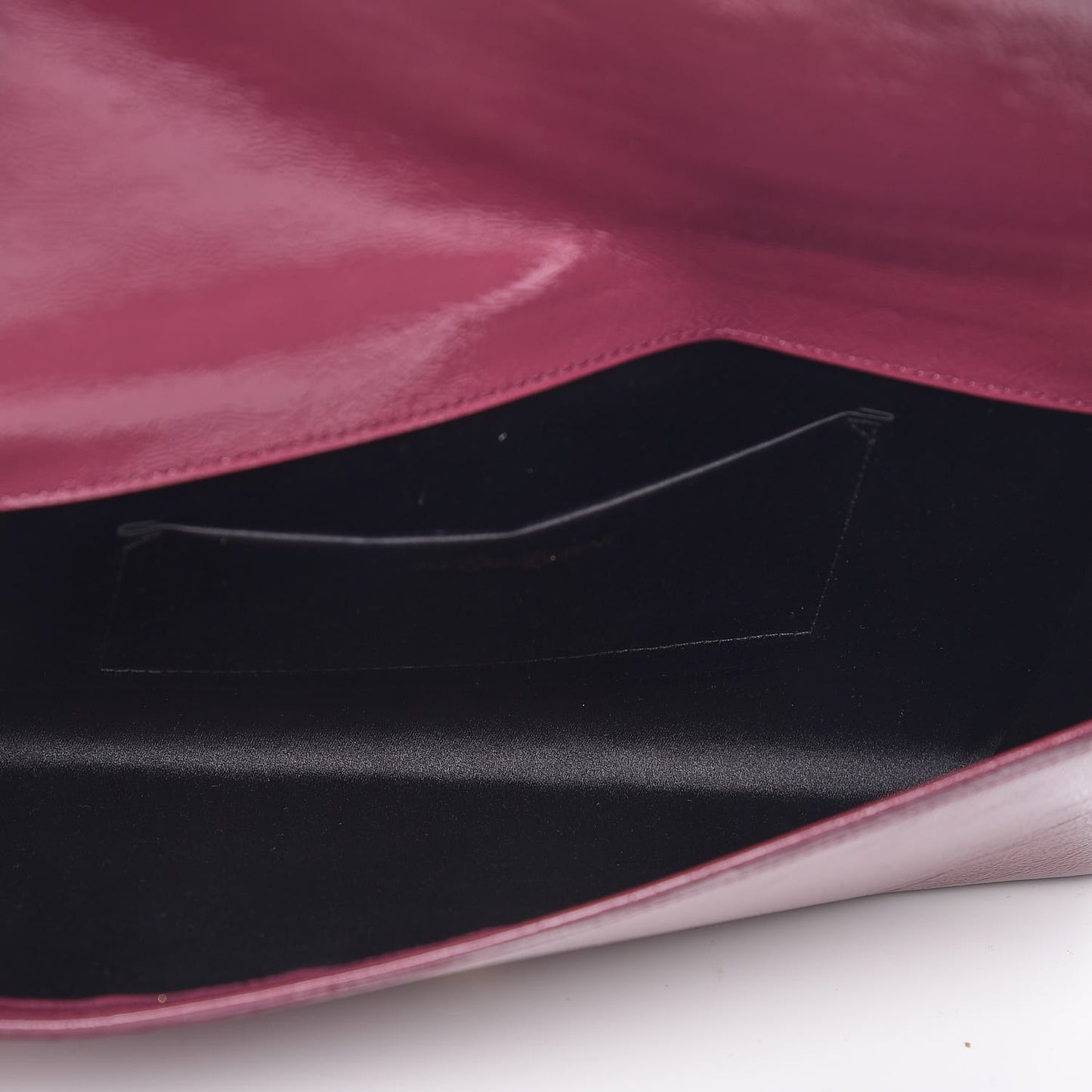 Textured Patent Calfskin Large Belle De Jour Clutch Berry