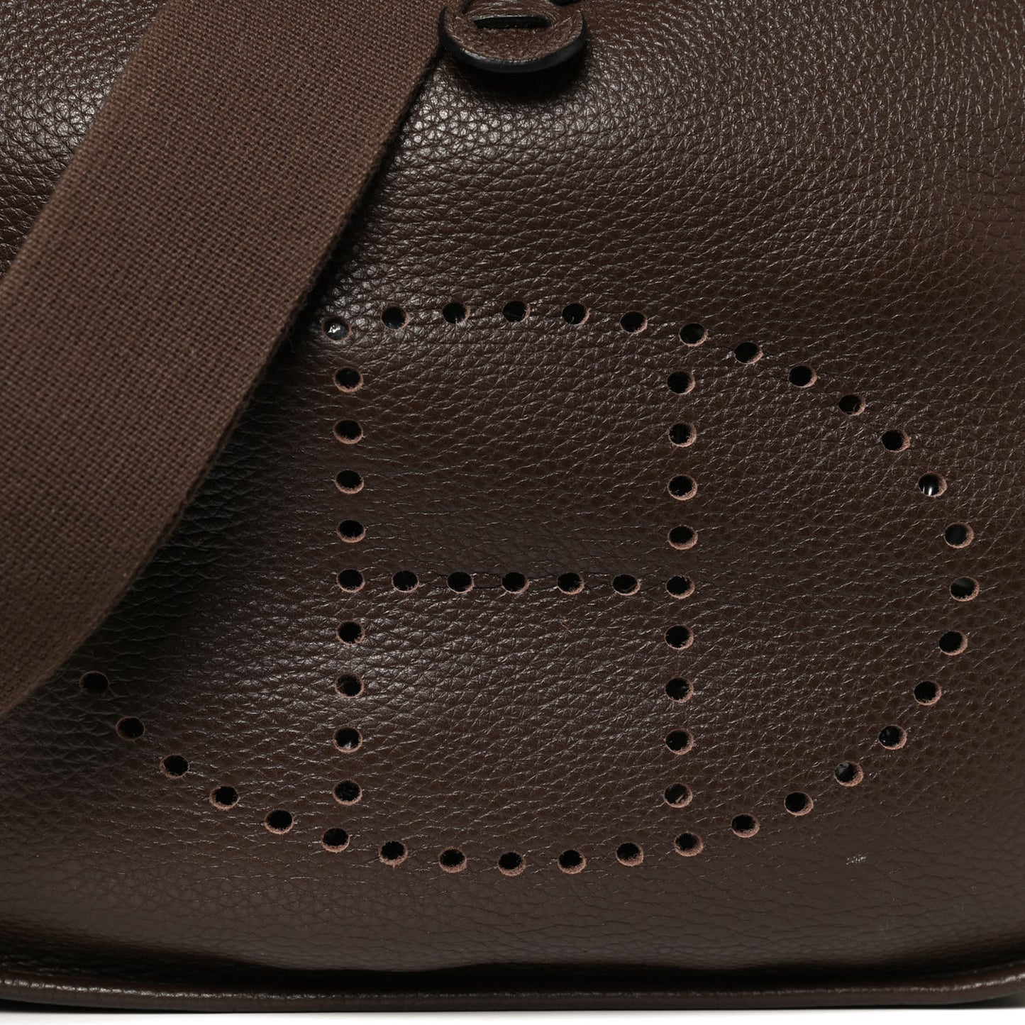 Taurillon Clemence Evelyne III PM Chocolate