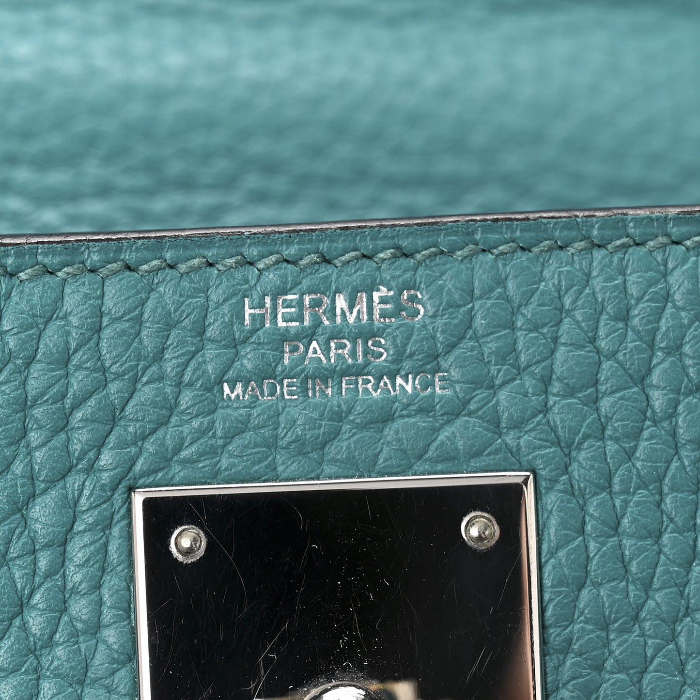 Taurillon Clemence Kelly Retourne 28 Turquoise
