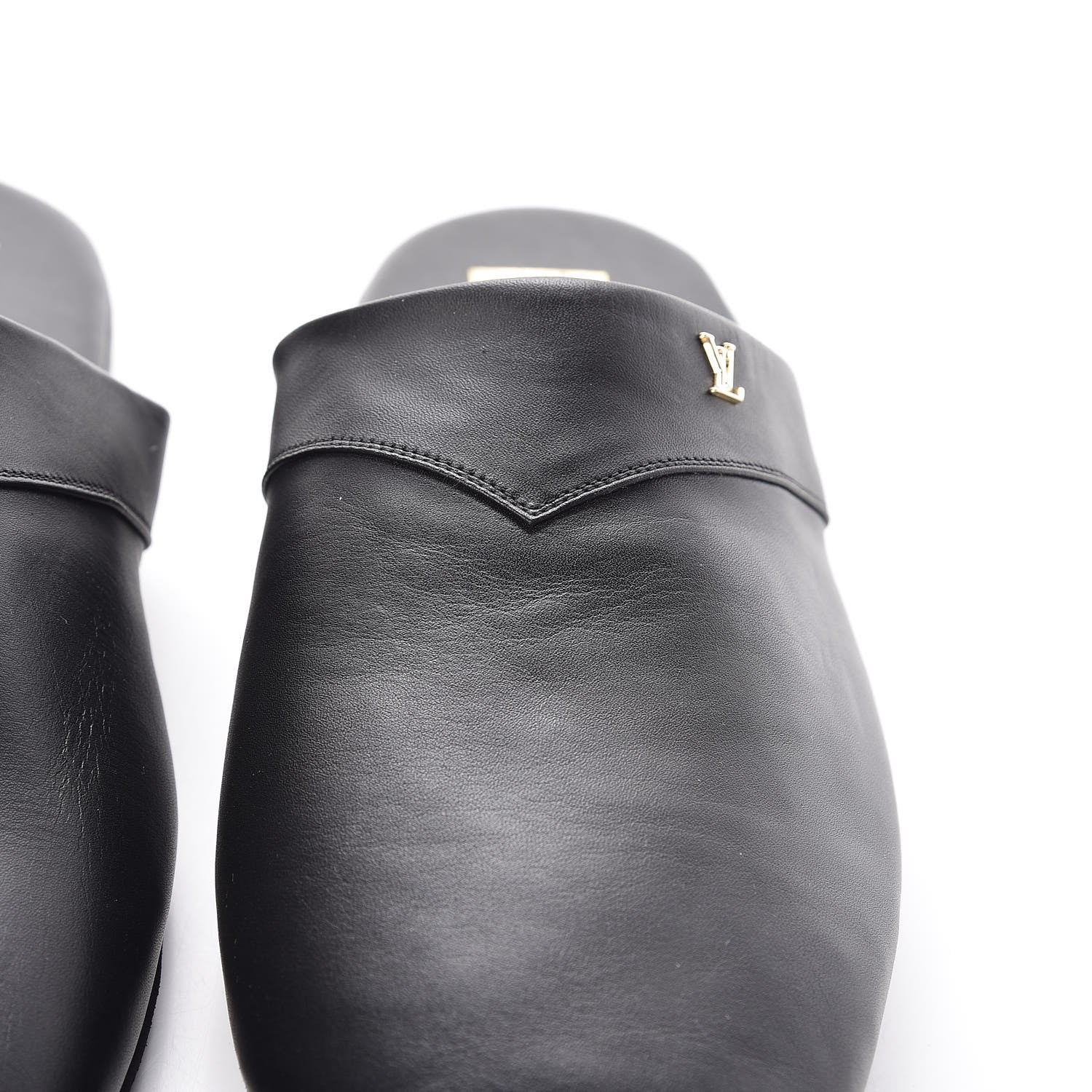 Louis Vuitton X SUPREME Lambskin Mens Hugh Slippers 8 Black 9 of 11