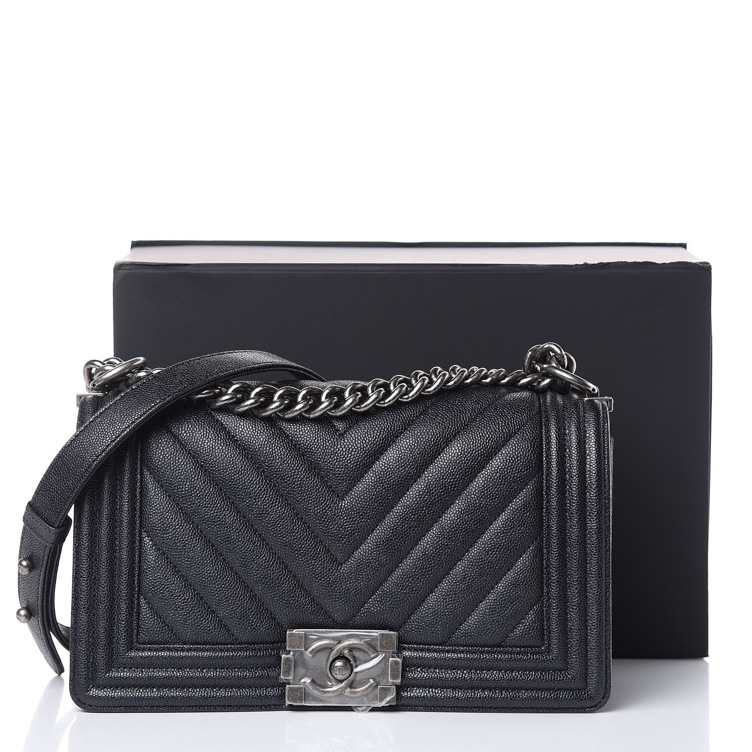 Chanel Caviar Chevron Quilted Medium Boy Flap Navy 16 of 16