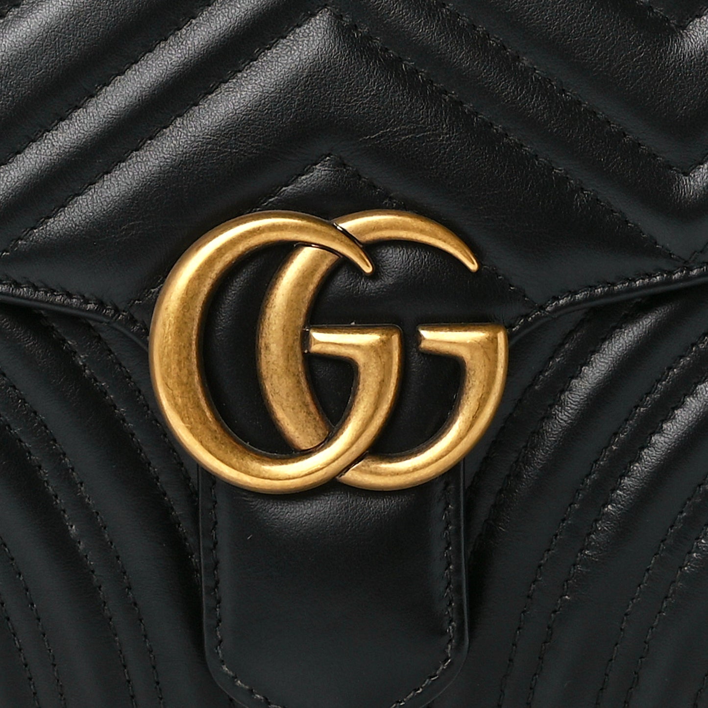 Calfskin Matelasse GG Marmont Clutch Black