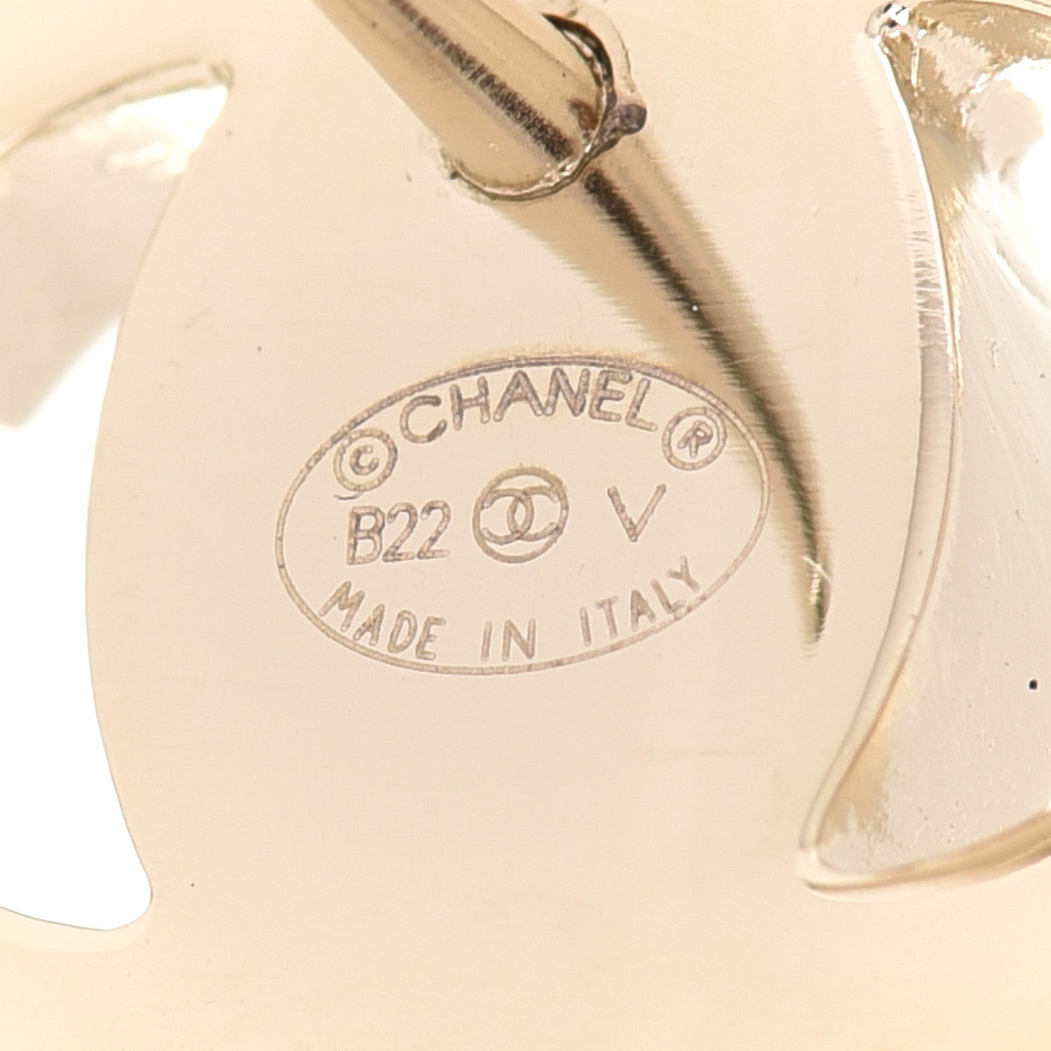 Chanel Metal CC Turnlock Earrings Gold 3 of 5