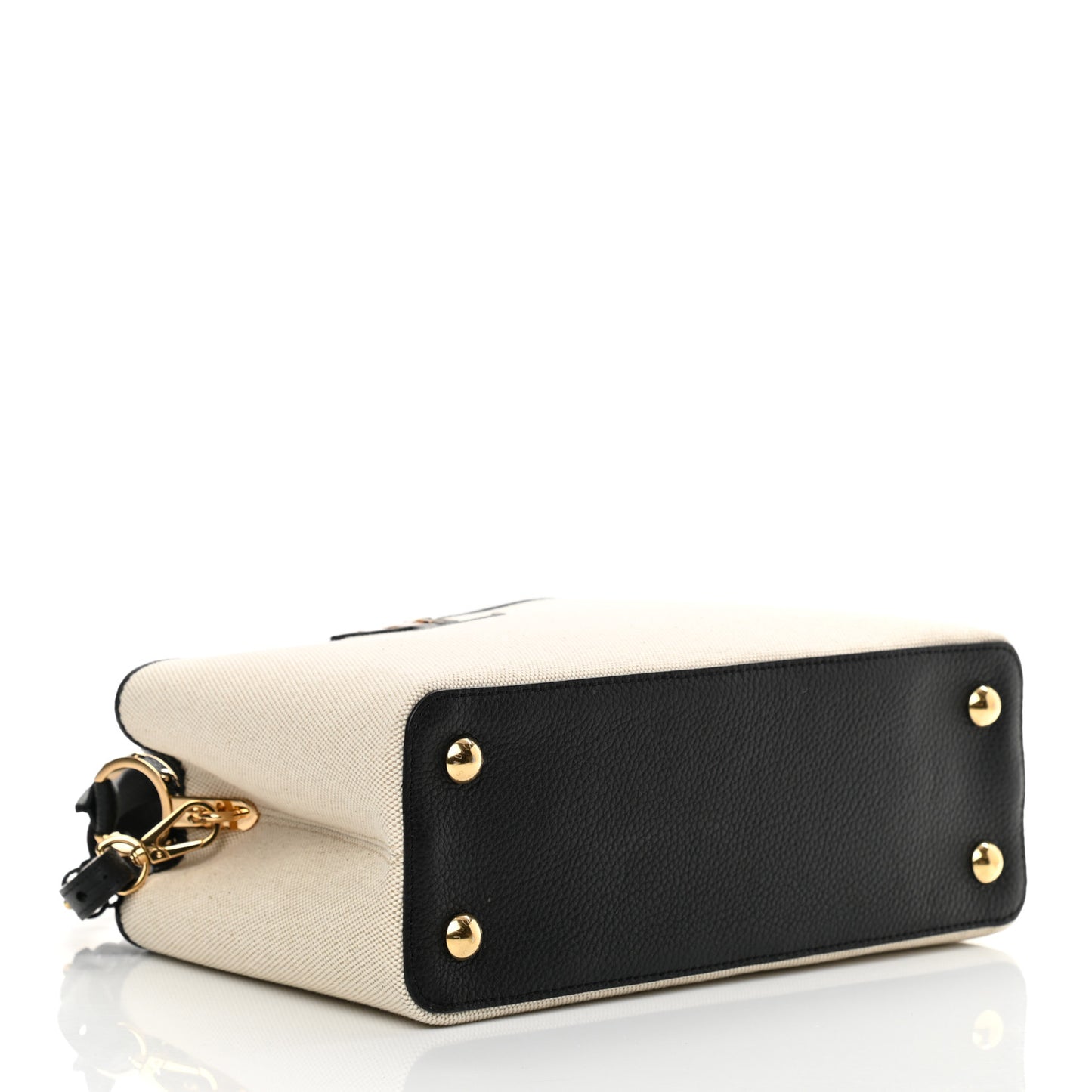 Canvas Taurillon Capucines MM Black