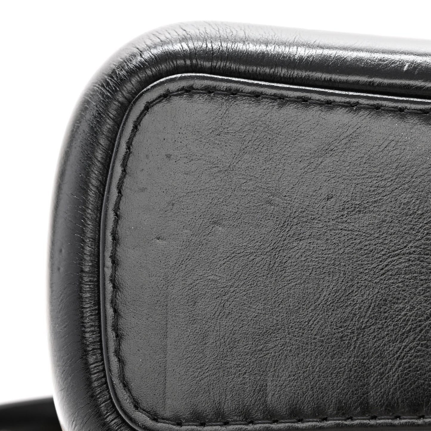 Aged Calfskin Quilted Medium Gabrielle Hobo Navy Black