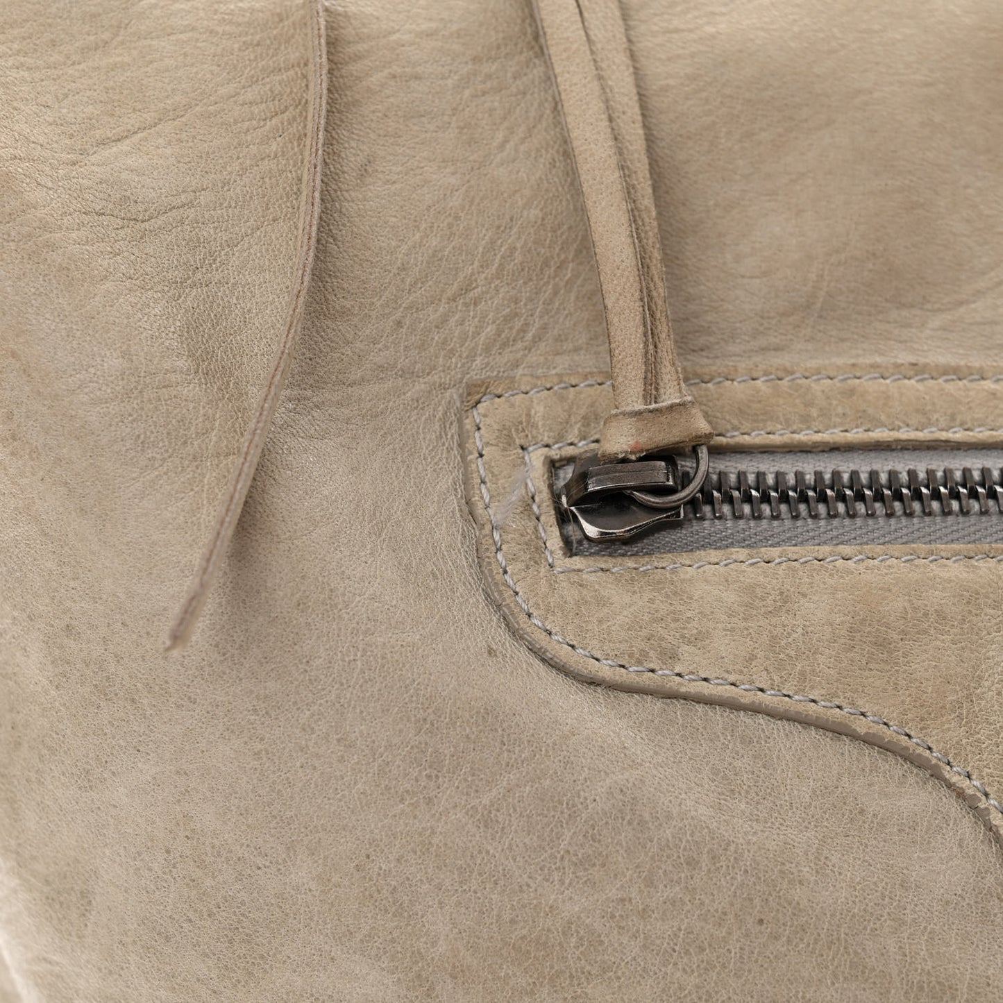 Agneau Classic Hardware Day Hobo Latte Beige