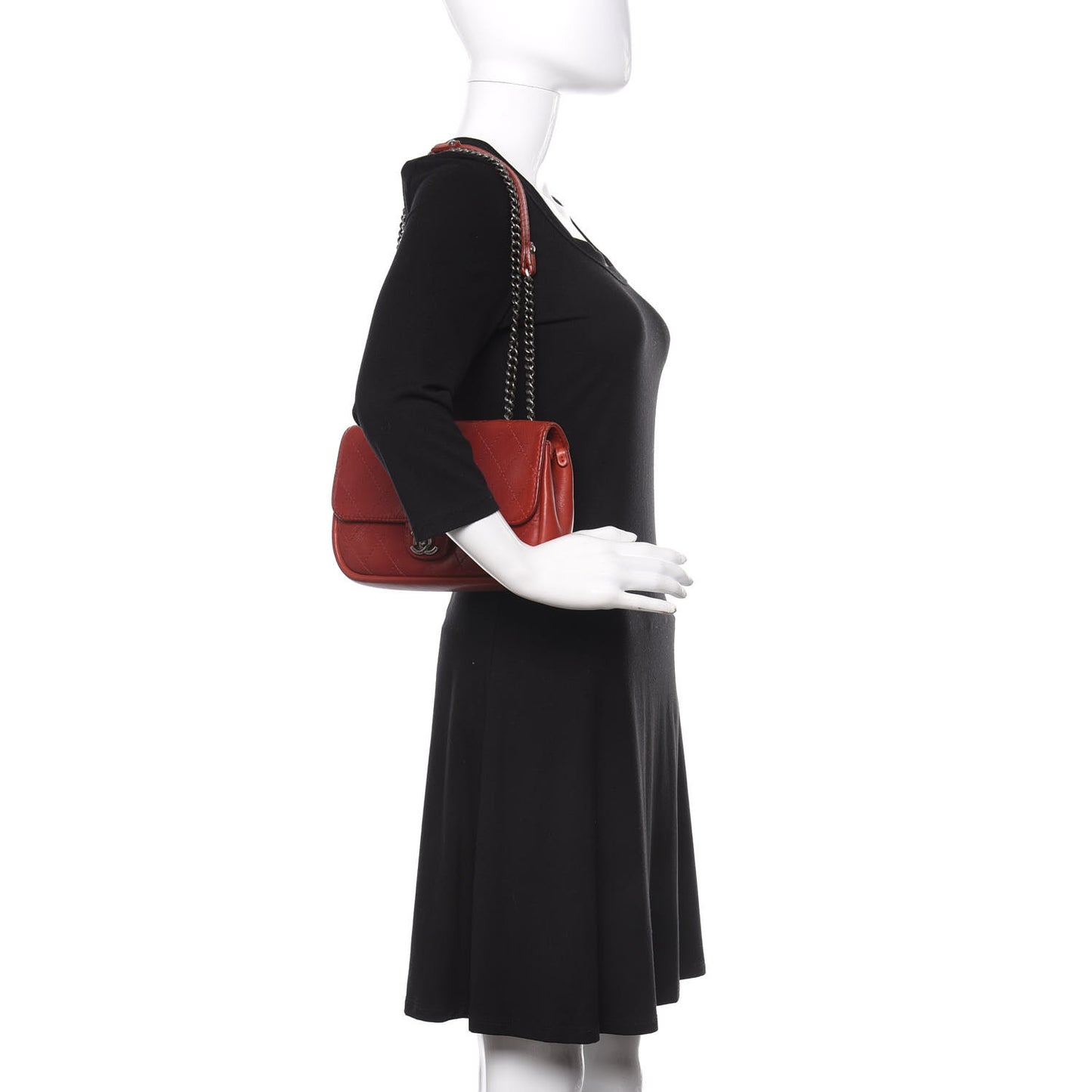 Calfskin Stitched Medium CC Sellier Flap Red
