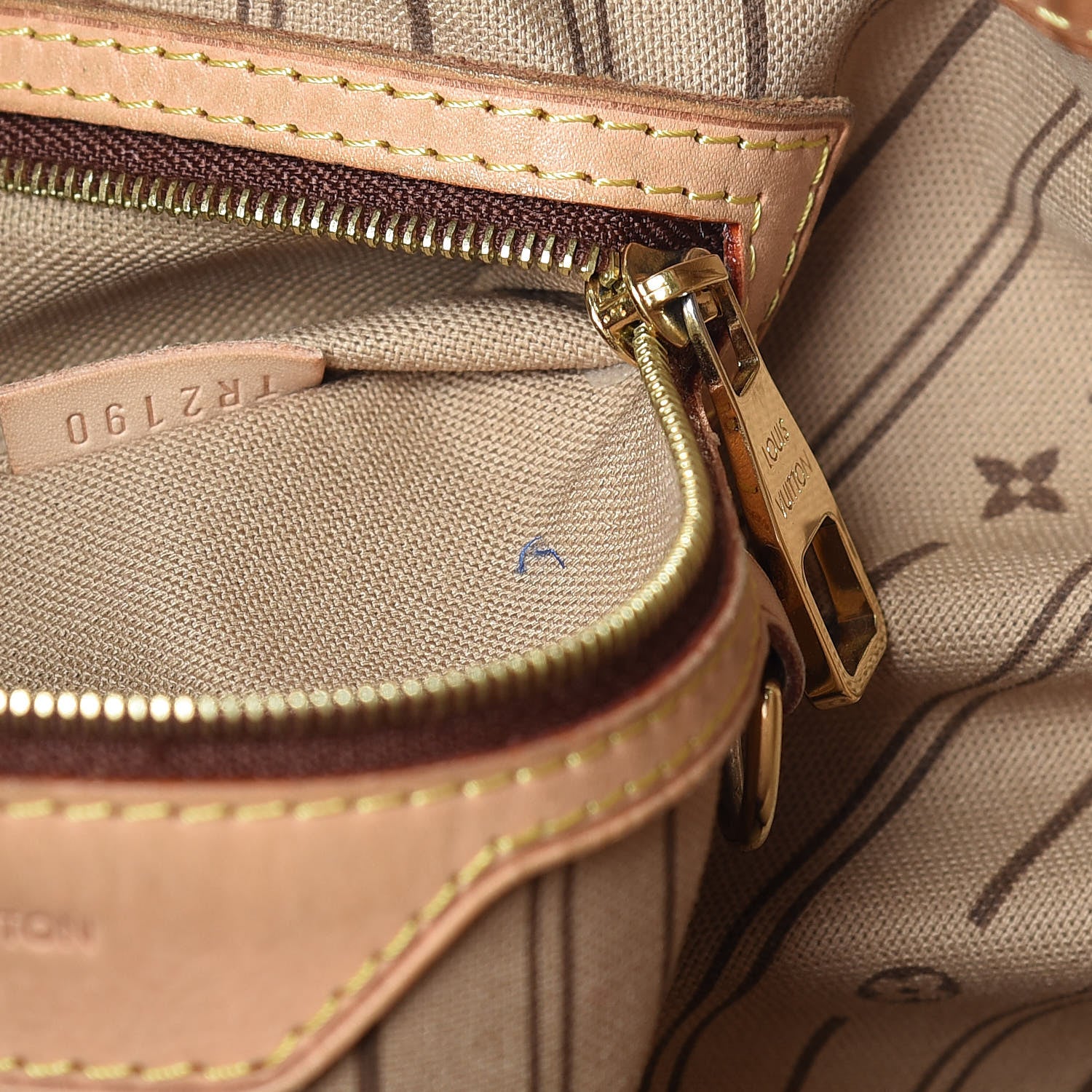 Louis Vuitton Monogram Delightful MM 9 of 20