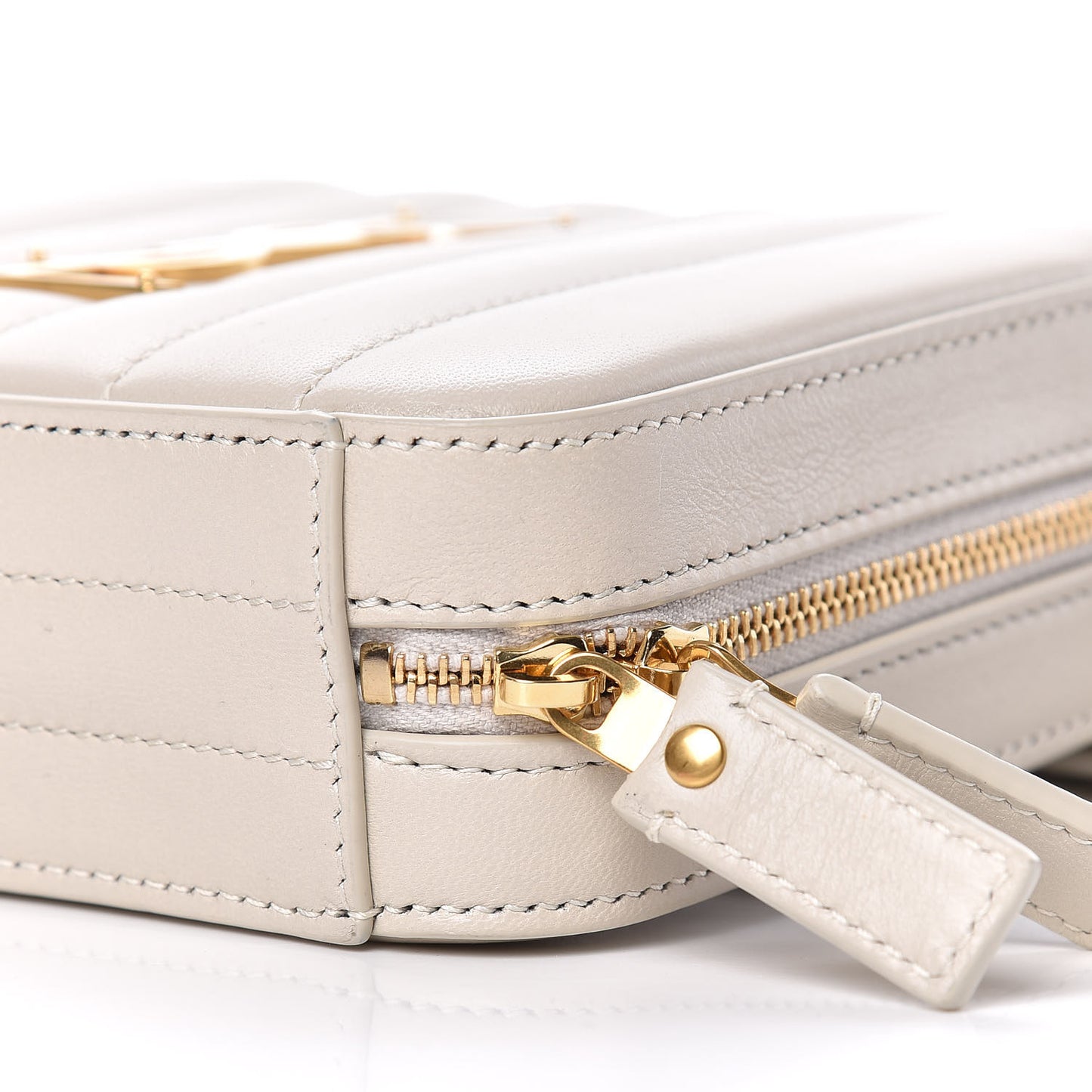 Lambskin Matelasse Vicky Monogram Belt Bag Crema Soft