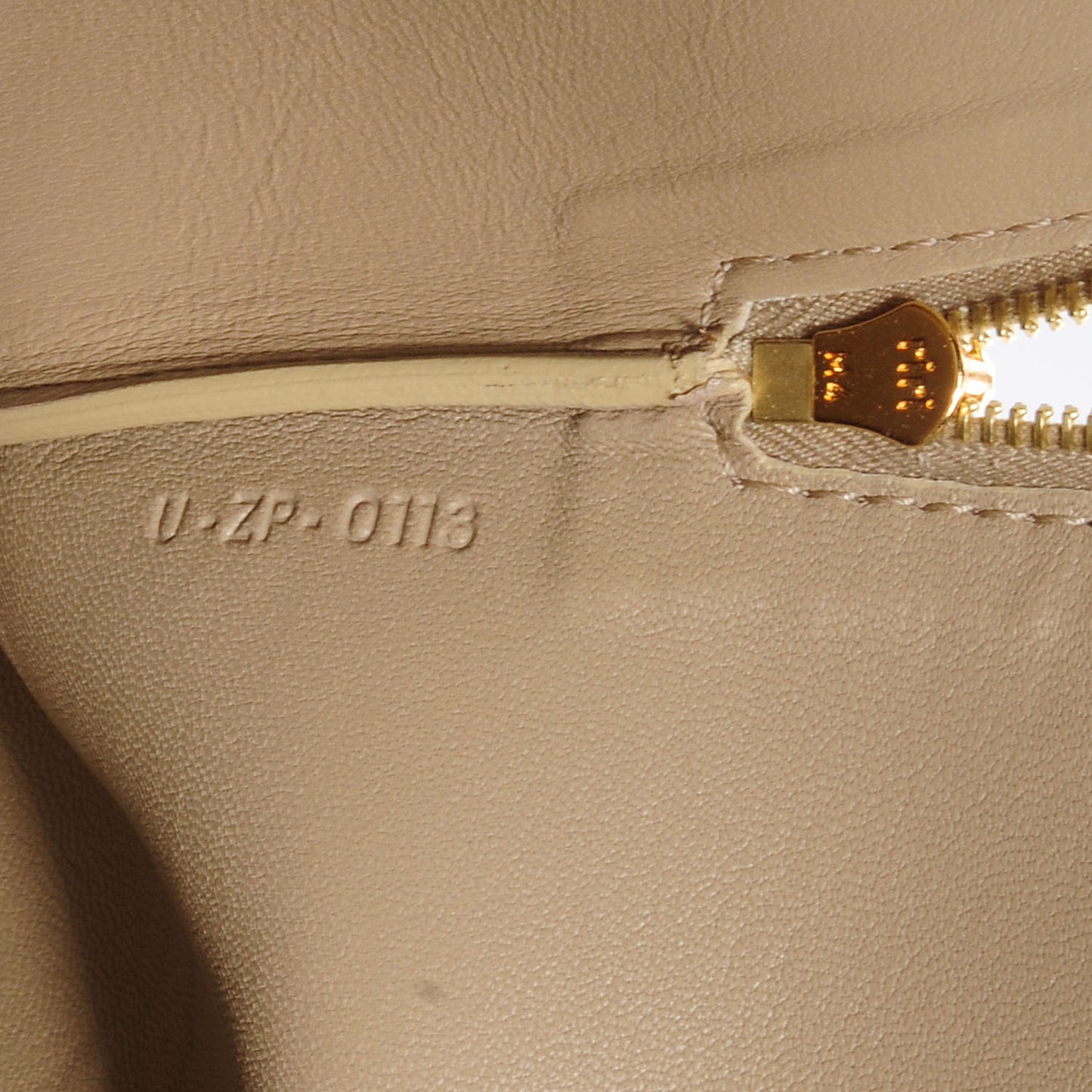 Lambskin Bi-Color Solo Clutch Pouch Beige Butter