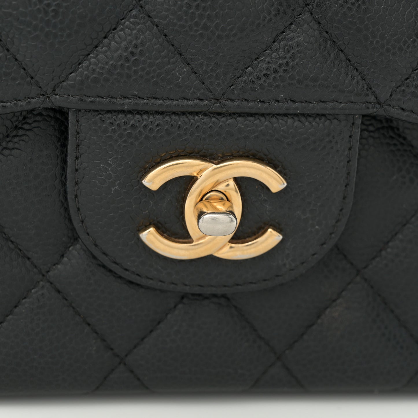 Caviar Quilted Jumbo Double Flap Black