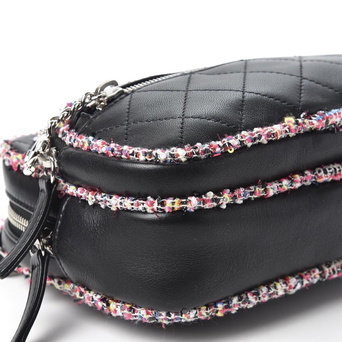 Lambskin Quilted Tweed Elegant Trim Front Zip Camera Case Black