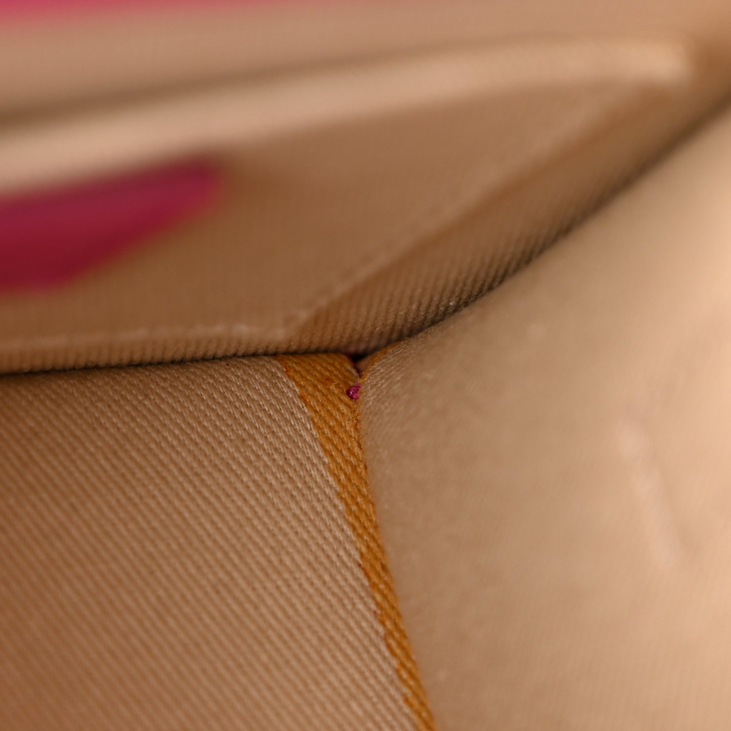 Smooth Calfskin Le Chiquito Moyen Dark Pink