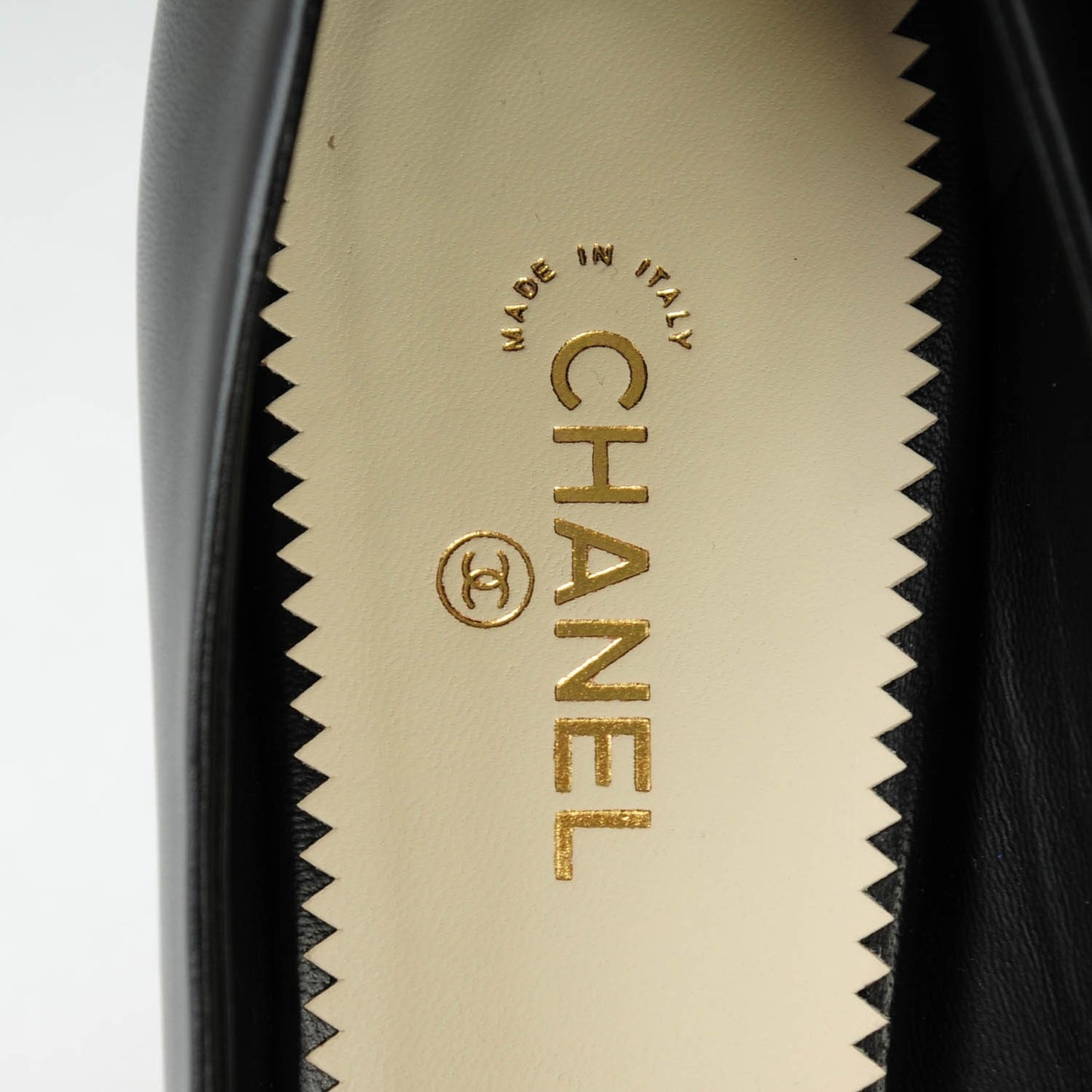 Lambskin Cap Toe CC Pumps 40 Black