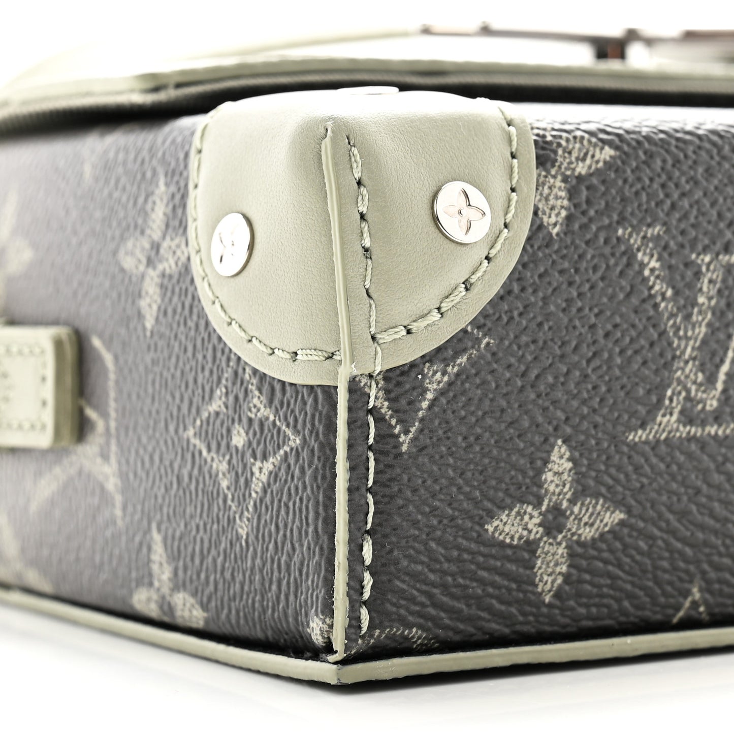 Monogram Gradient Steamer Wearable Wallet Khaki Green