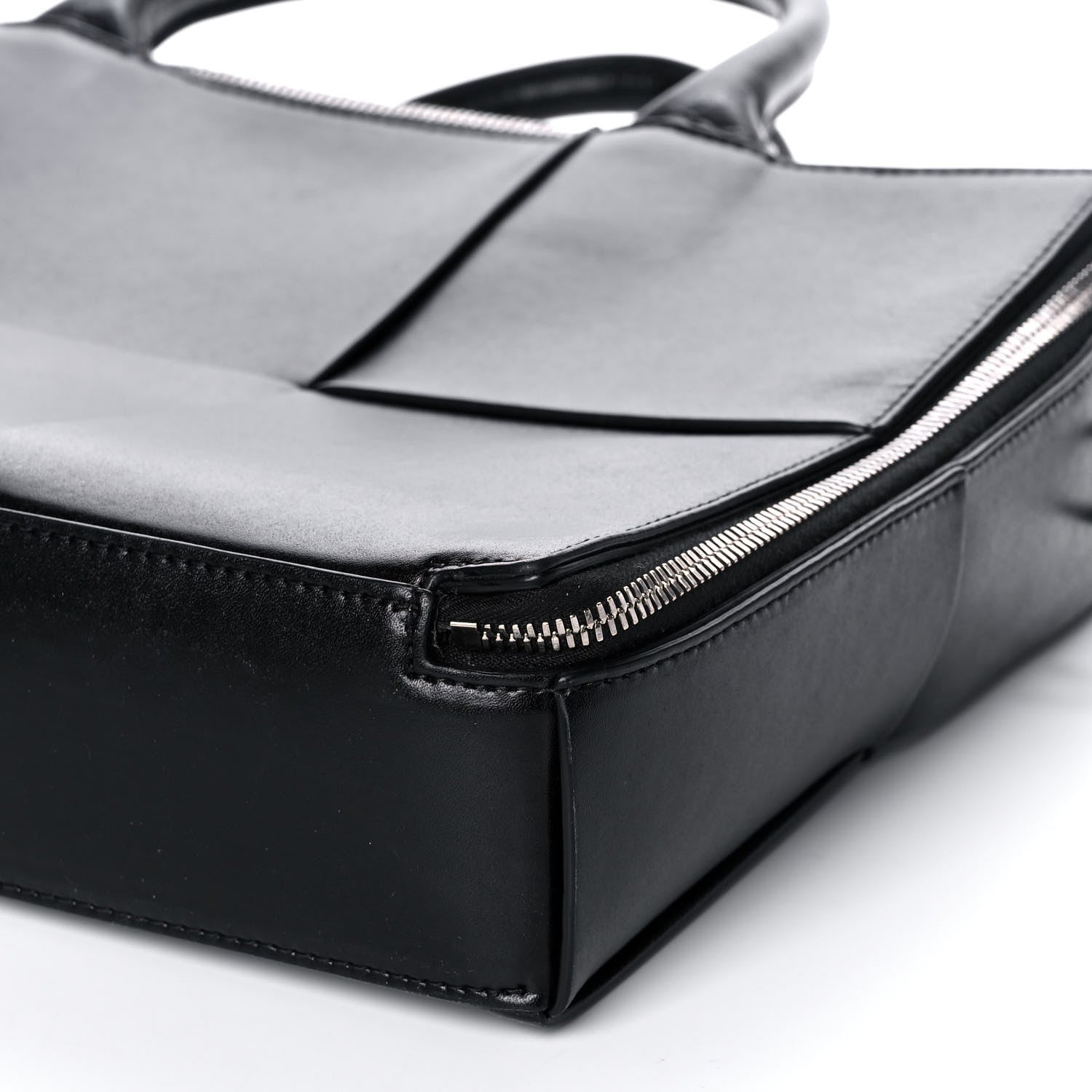 Bottega Veneta Calfskin Maxi Intrecciato Arco Briefcase Black 7 of 11